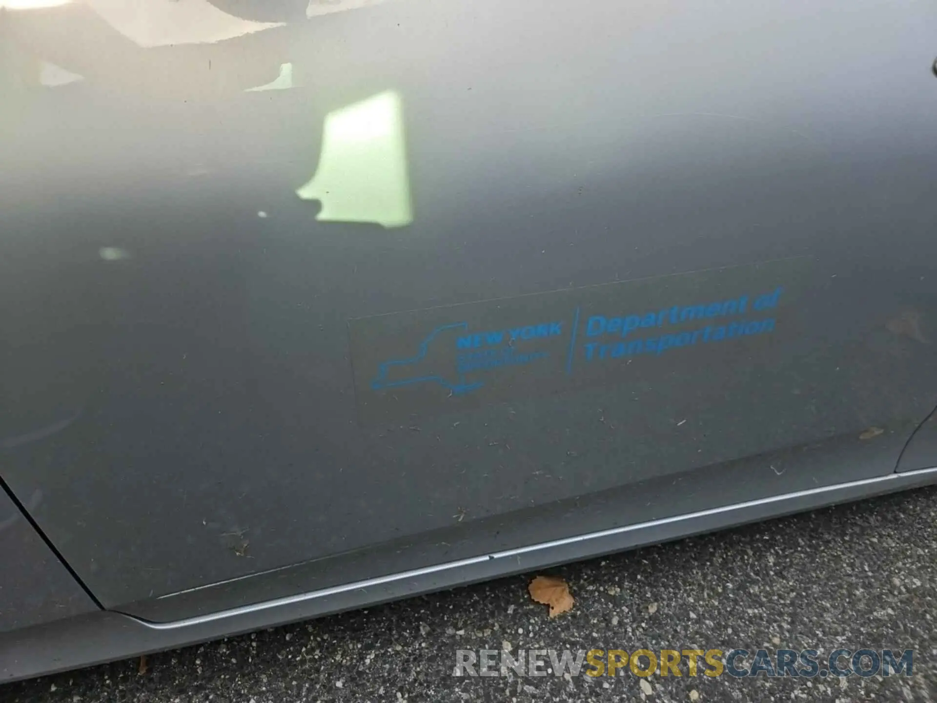5 Photograph of a damaged car JTDKARFP7L3147403 TOYOTA PRIUS PRIME 2020