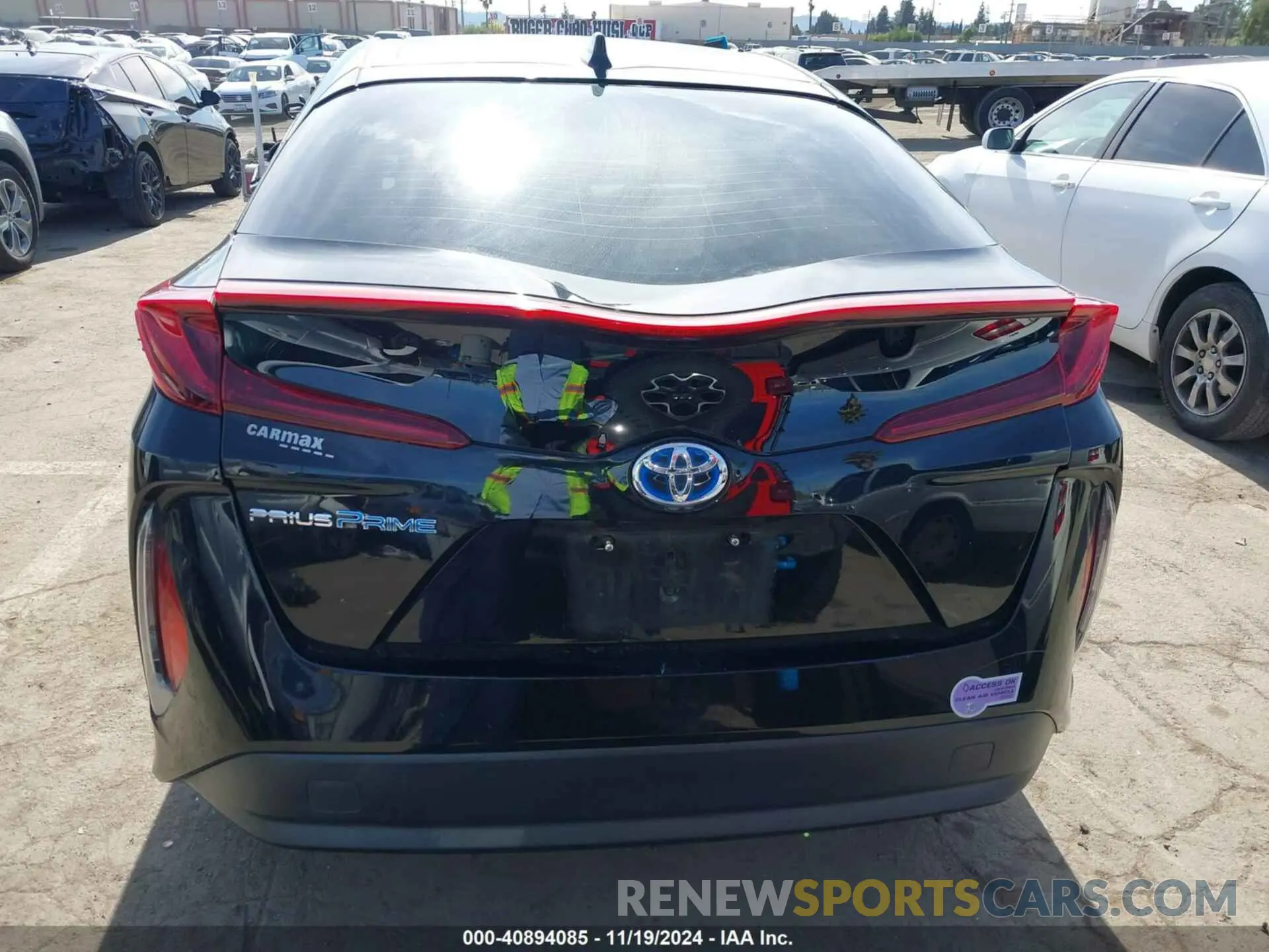 17 Photograph of a damaged car JTDKARFP8L3129573 TOYOTA PRIUS PRIME 2020