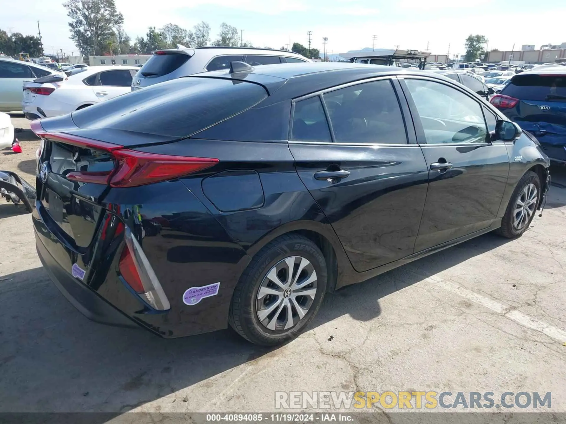 4 Photograph of a damaged car JTDKARFP8L3129573 TOYOTA PRIUS PRIME 2020