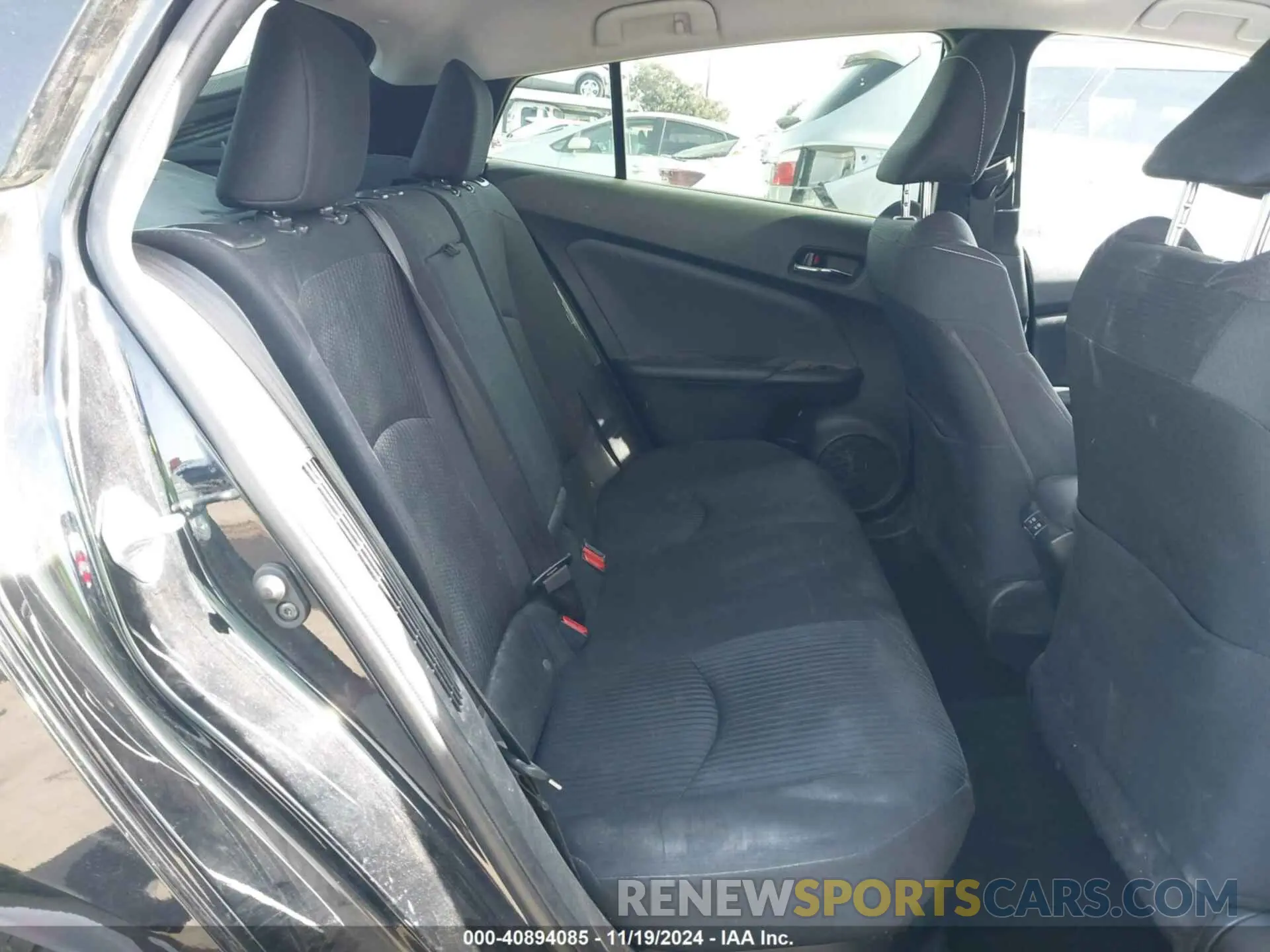8 Photograph of a damaged car JTDKARFP8L3129573 TOYOTA PRIUS PRIME 2020