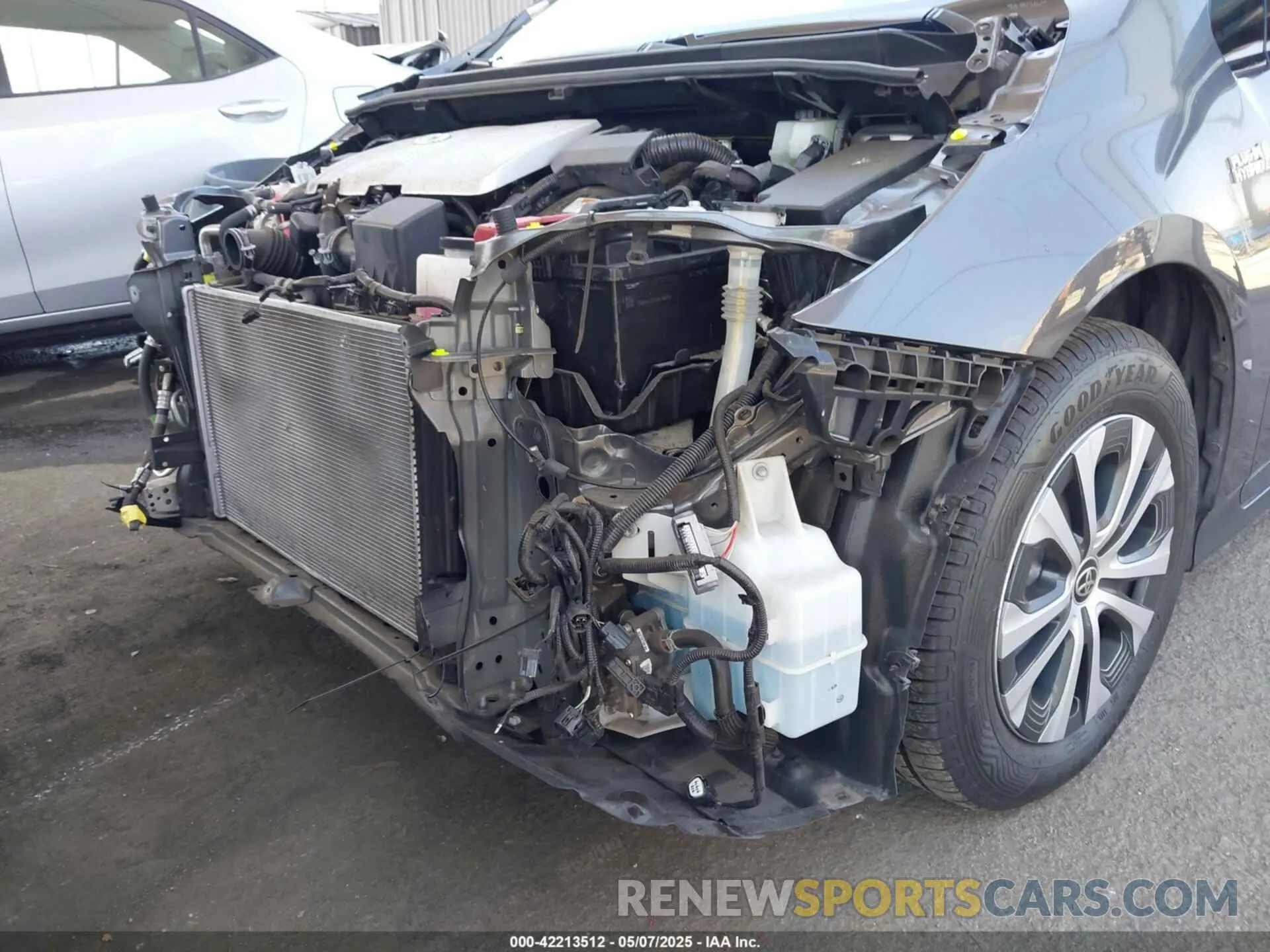 19 Photograph of a damaged car JTDKARFP8L3143375 TOYOTA PRIUS PRIME 2020