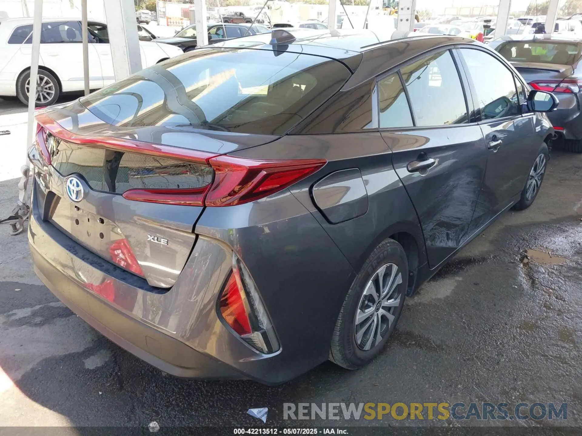 4 Photograph of a damaged car JTDKARFP8L3143375 TOYOTA PRIUS PRIME 2020