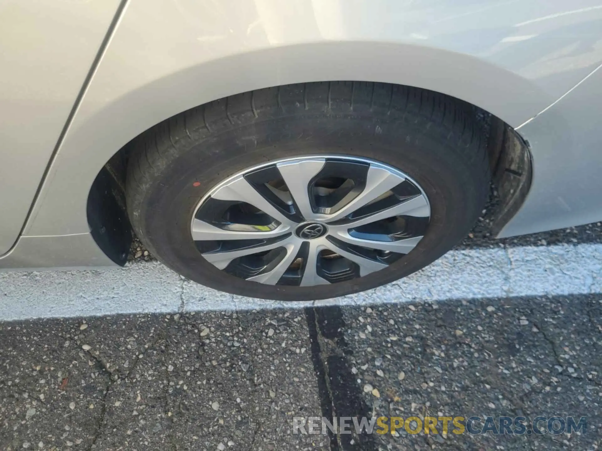 10 Photograph of a damaged car JTDKARFP8L3146843 TOYOTA PRIUS PRIME 2020
