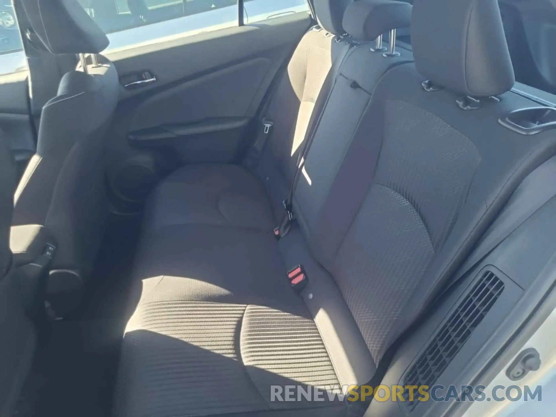25 Photograph of a damaged car JTDKARFP8L3146843 TOYOTA PRIUS PRIME 2020