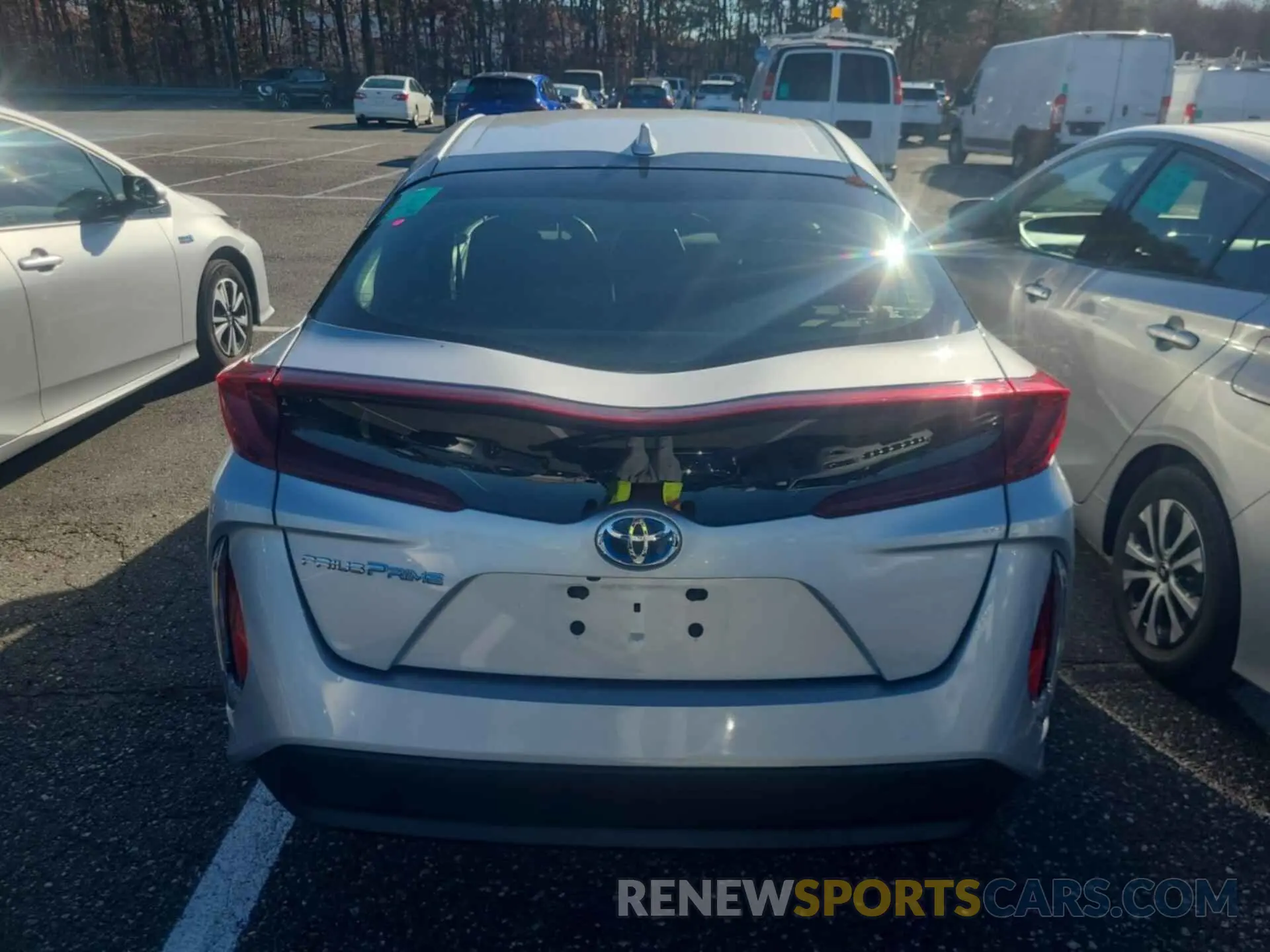 34 Photograph of a damaged car JTDKARFP8L3146843 TOYOTA PRIUS PRIME 2020
