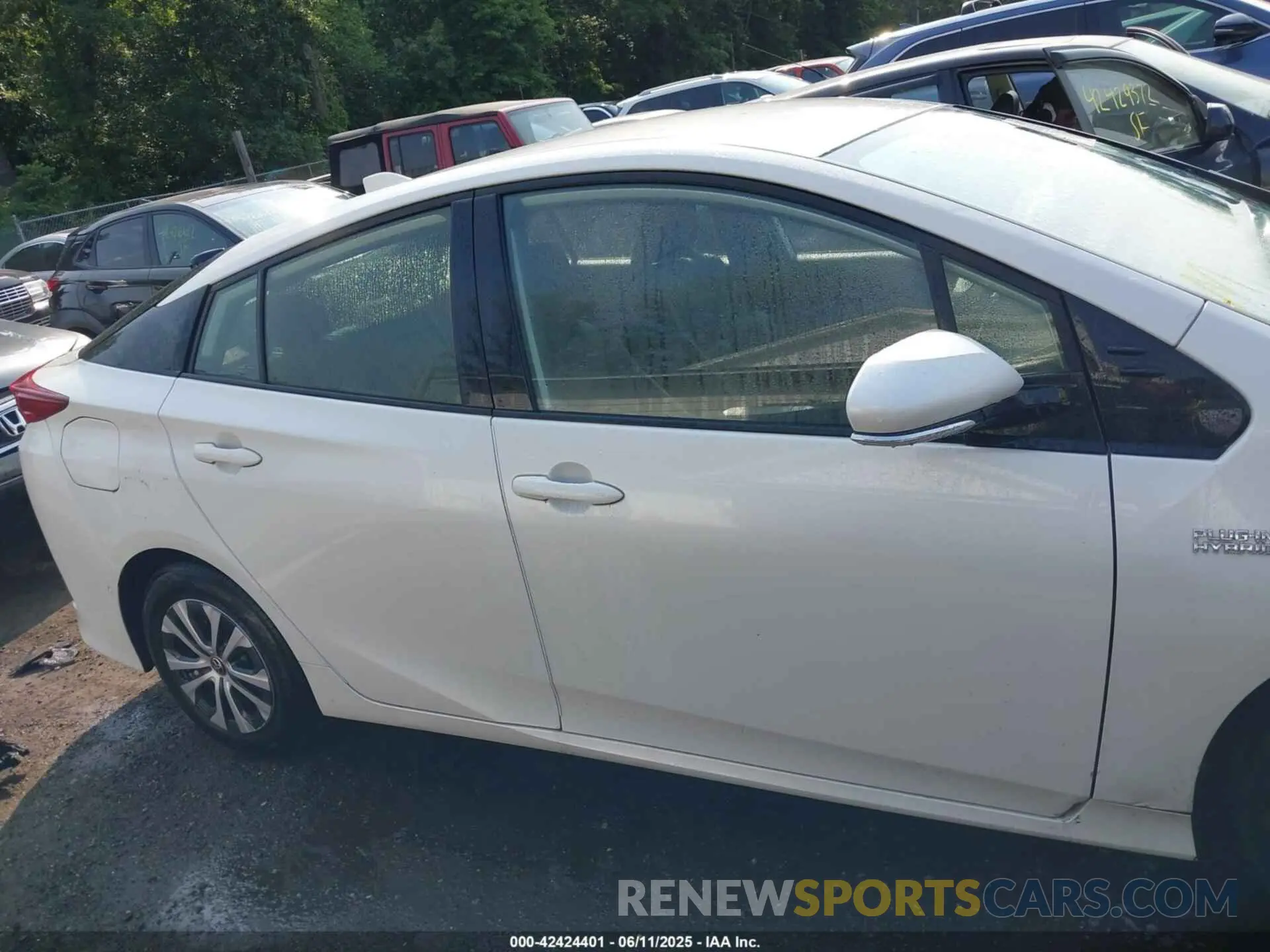 13 Photograph of a damaged car JTDKARFP8L3150861 TOYOTA PRIUS PRIME 2020