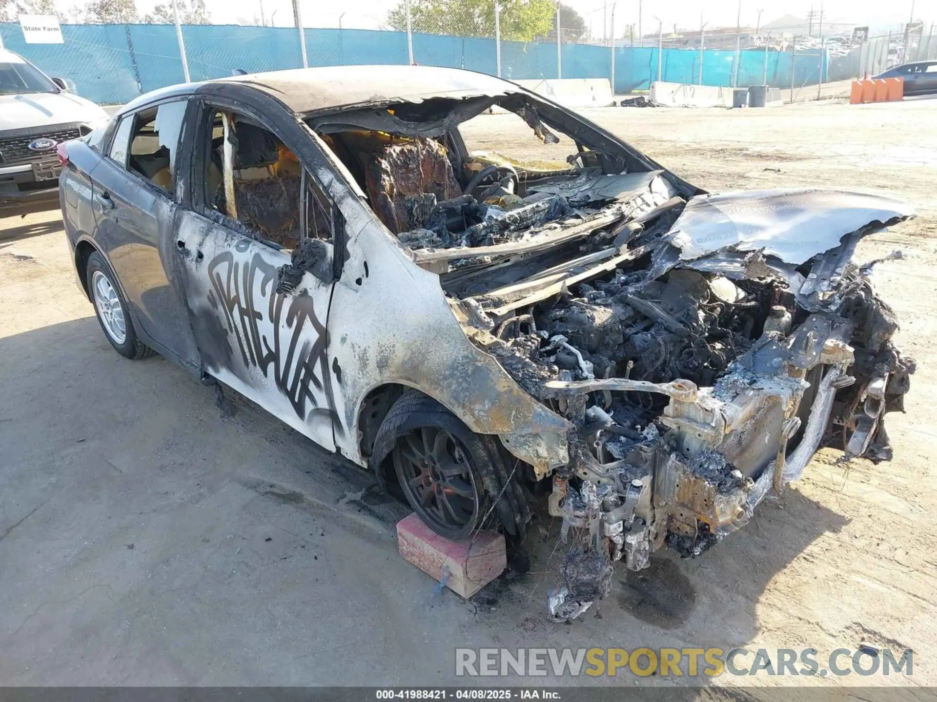 1 Photograph of a damaged car JTDKARFP8L3151282 TOYOTA PRIUS PRIME 2020