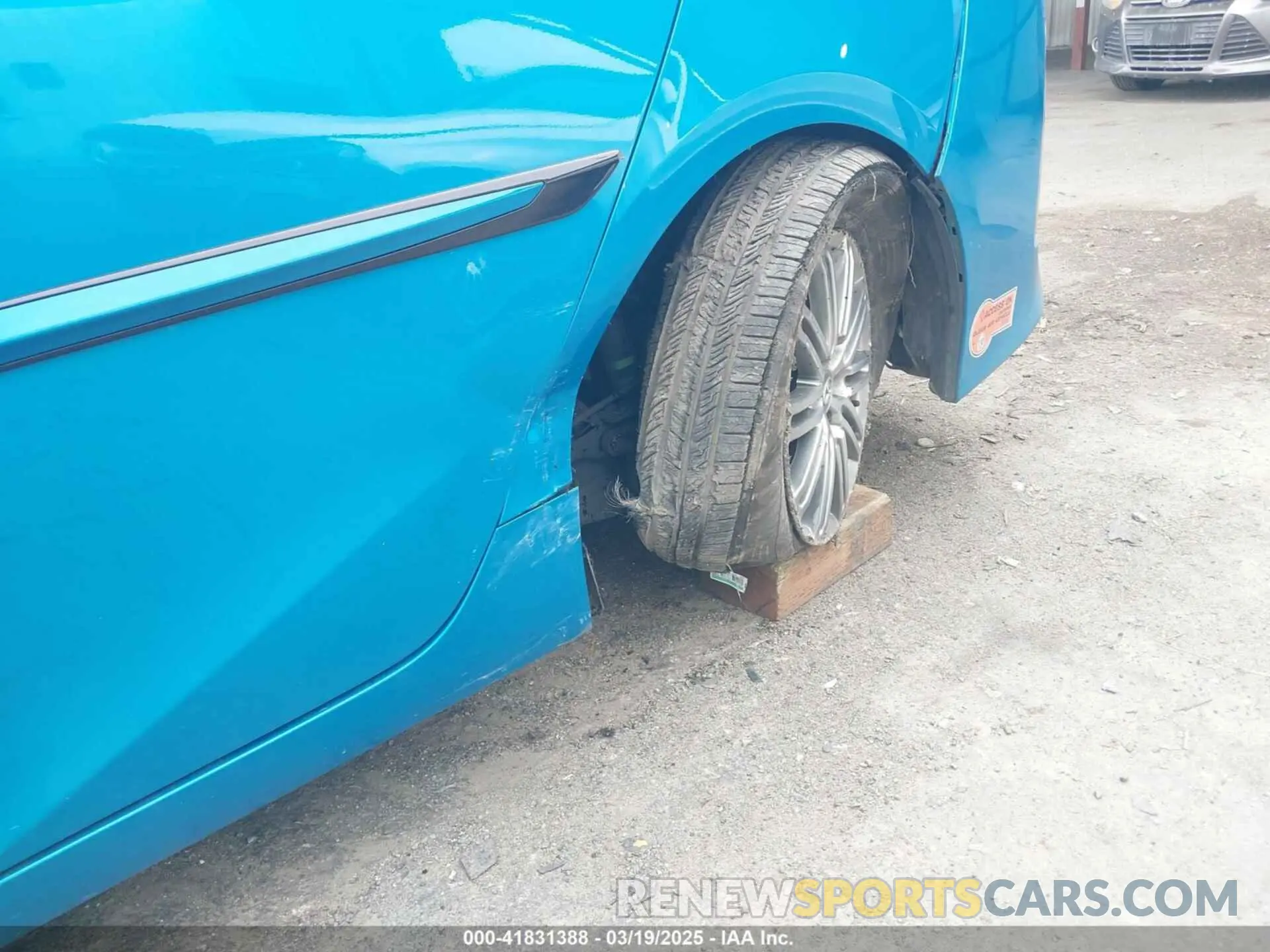6 Photograph of a damaged car JTDKARFP9L3139982 TOYOTA PRIUS PRIME 2020