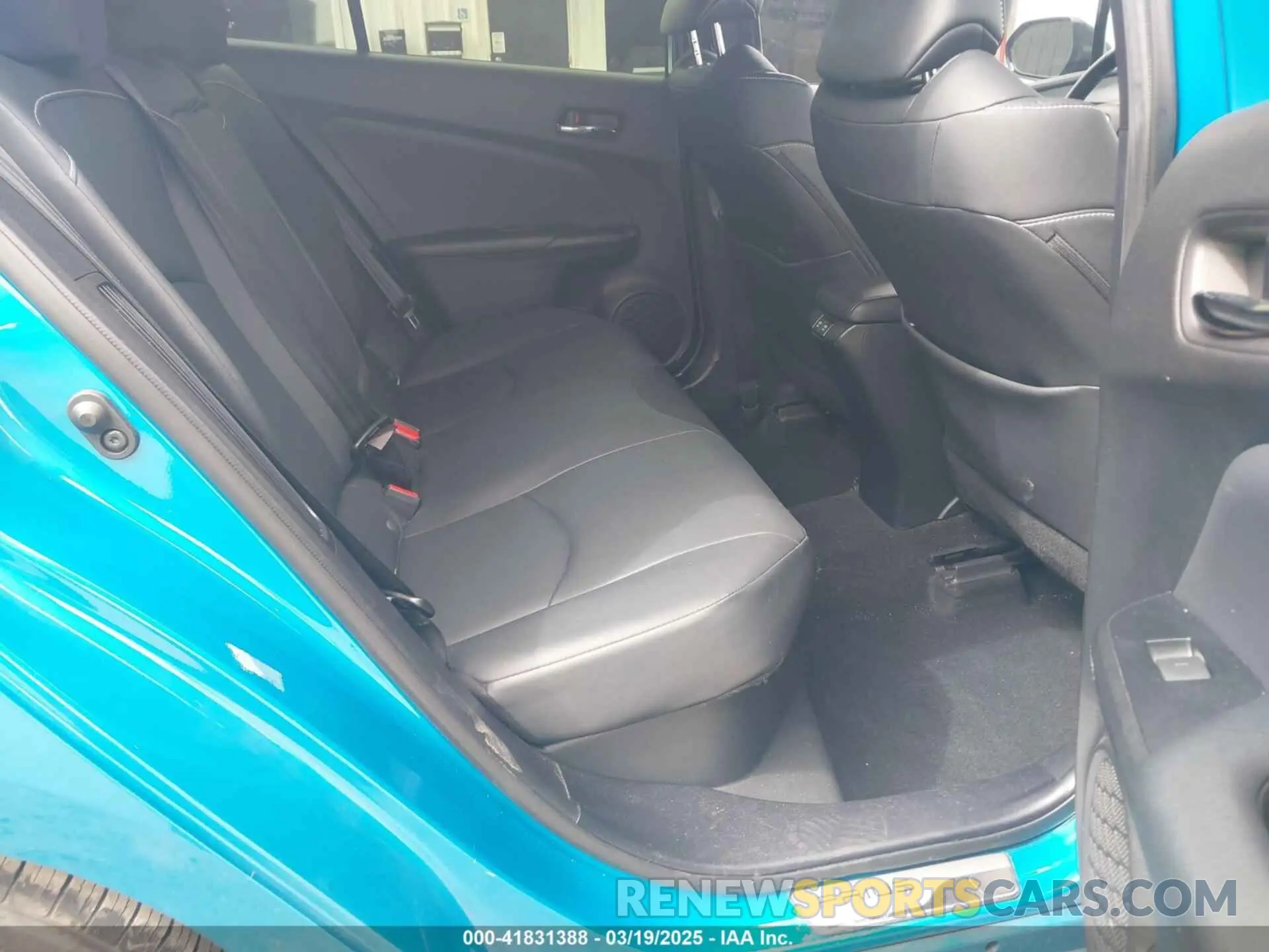 8 Photograph of a damaged car JTDKARFP9L3139982 TOYOTA PRIUS PRIME 2020