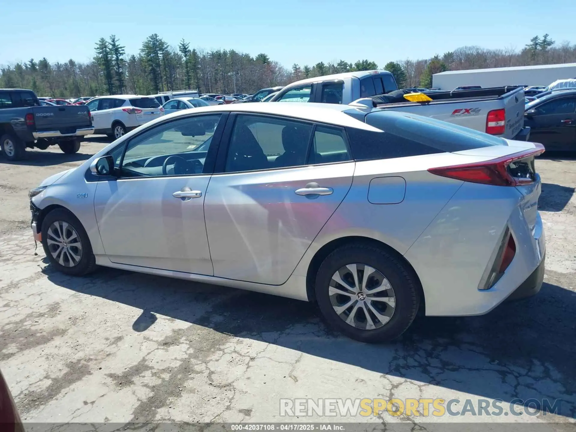 15 Photograph of a damaged car JTDKARFPXL3137917 TOYOTA PRIUS PRIME 2020