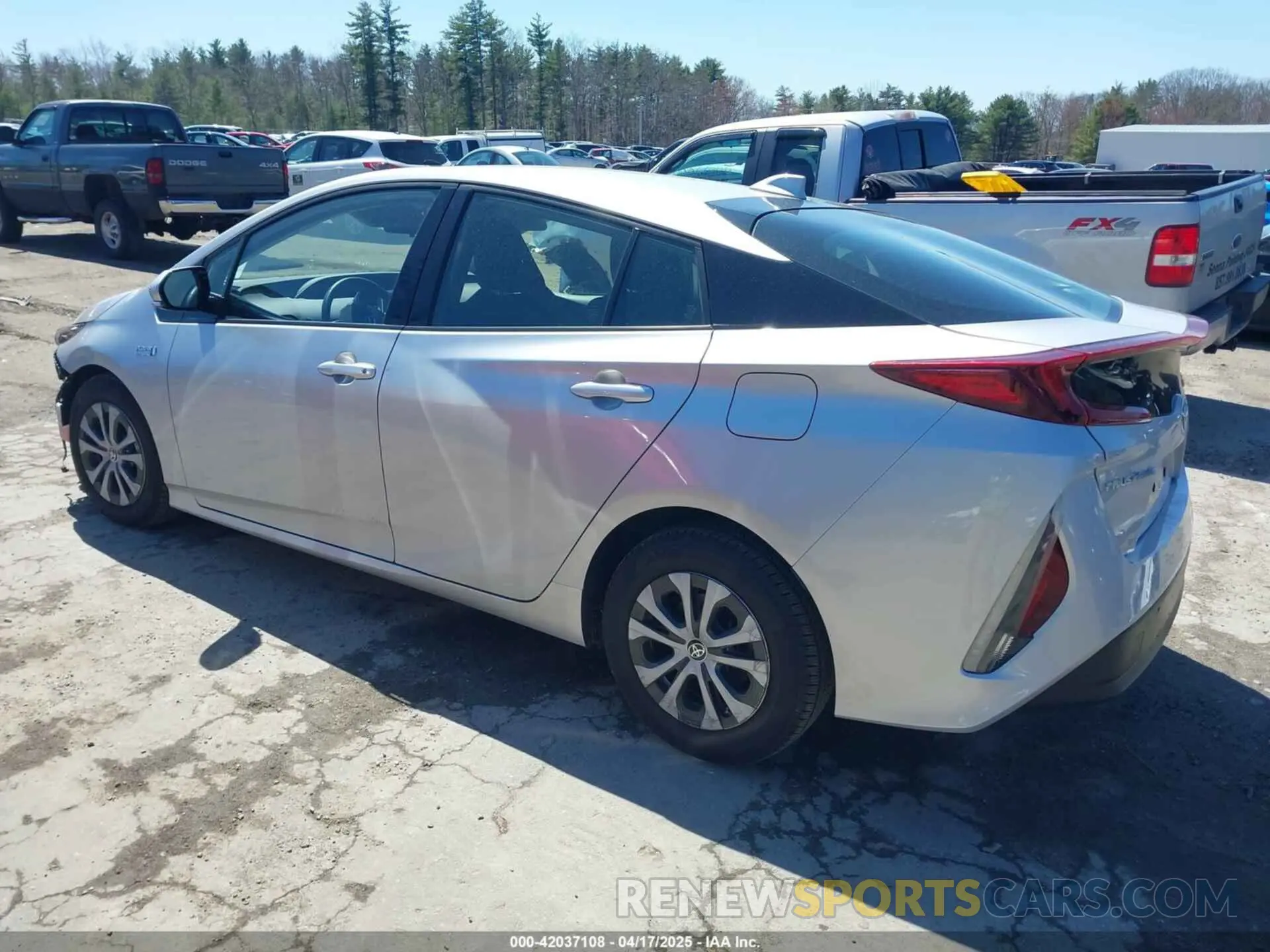 3 Photograph of a damaged car JTDKARFPXL3137917 TOYOTA PRIUS PRIME 2020