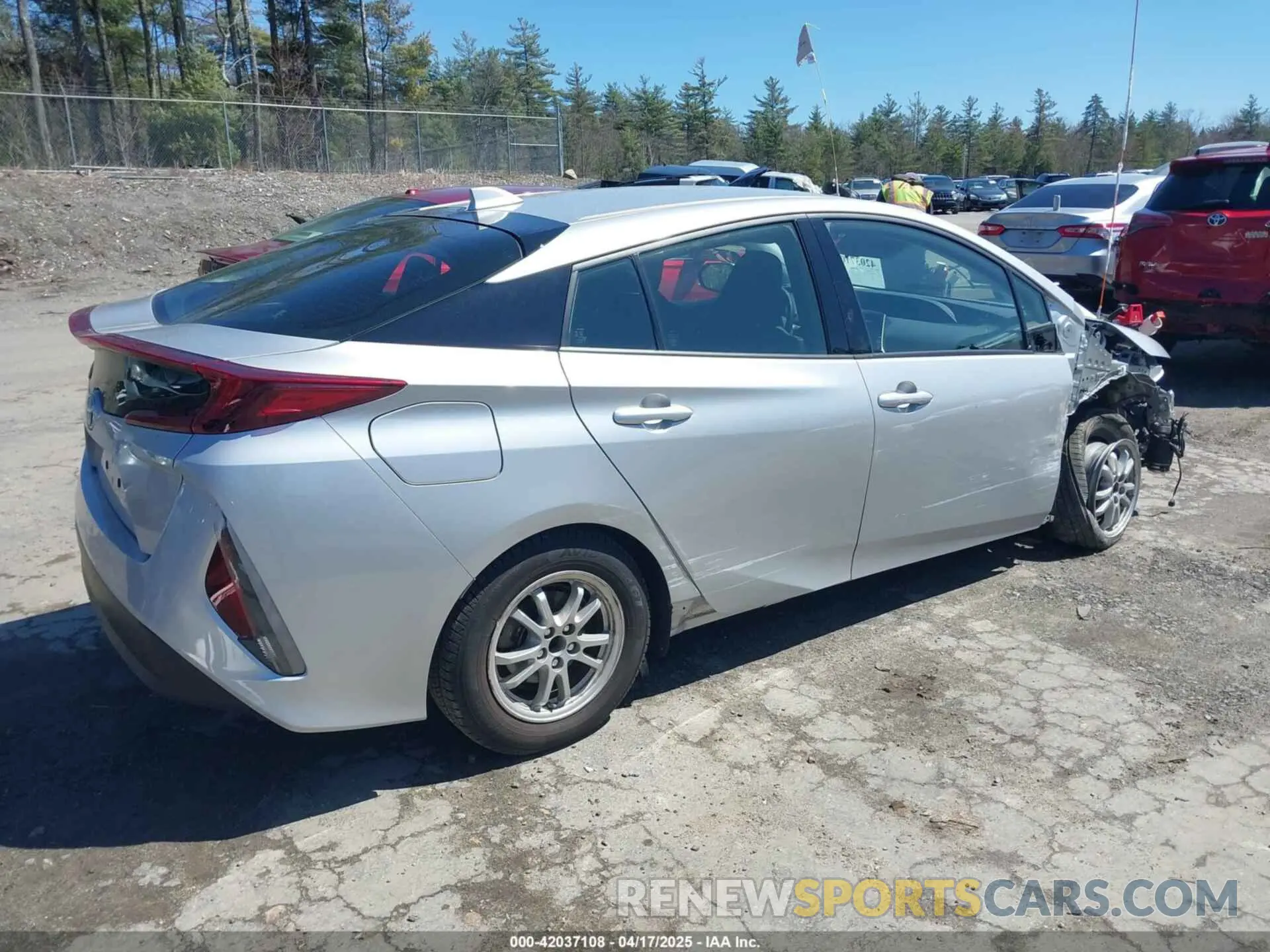 4 Photograph of a damaged car JTDKARFPXL3137917 TOYOTA PRIUS PRIME 2020