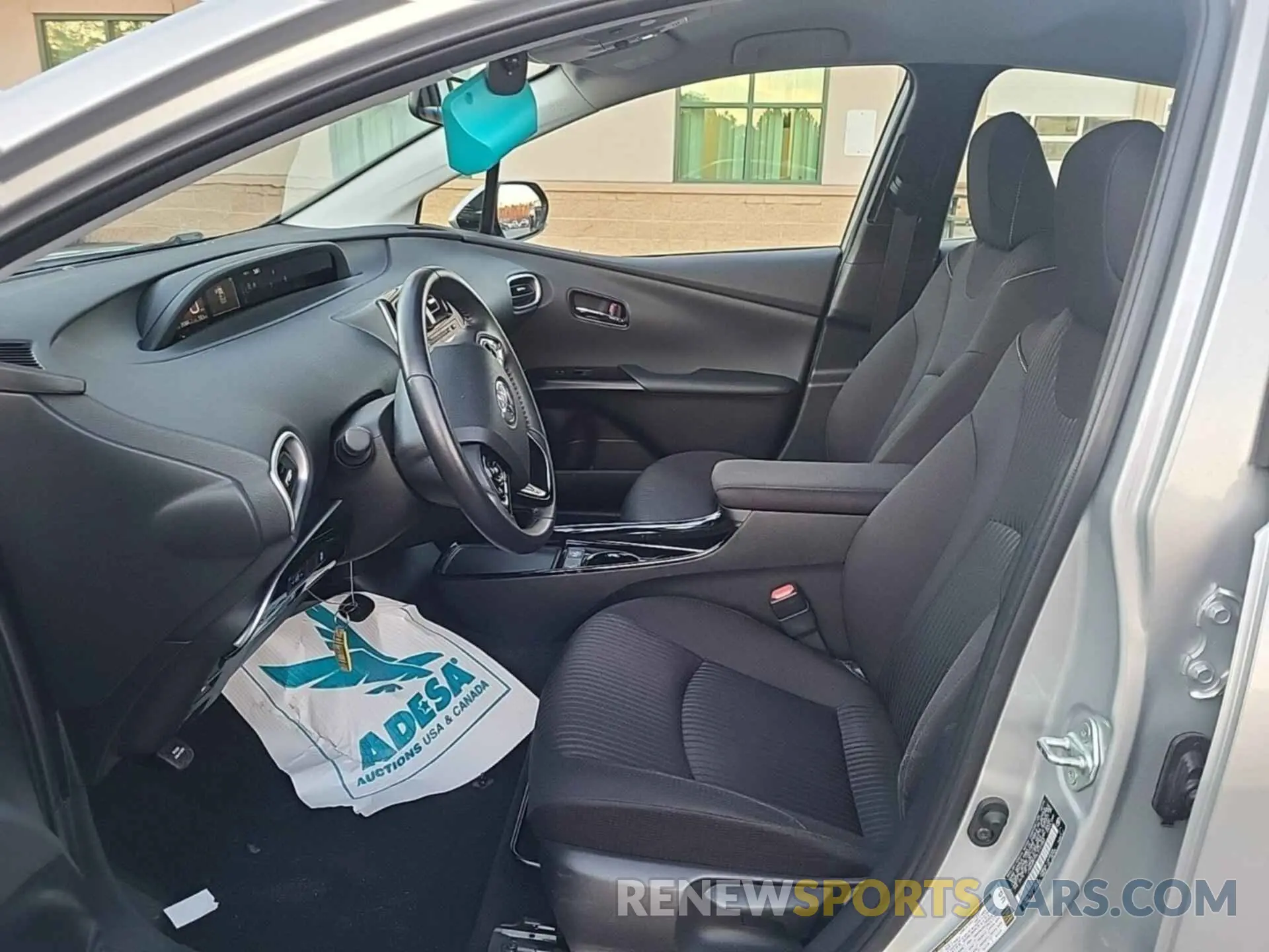21 Photograph of a damaged car JTDKARFPXL3147265 TOYOTA PRIUS PRIME 2020