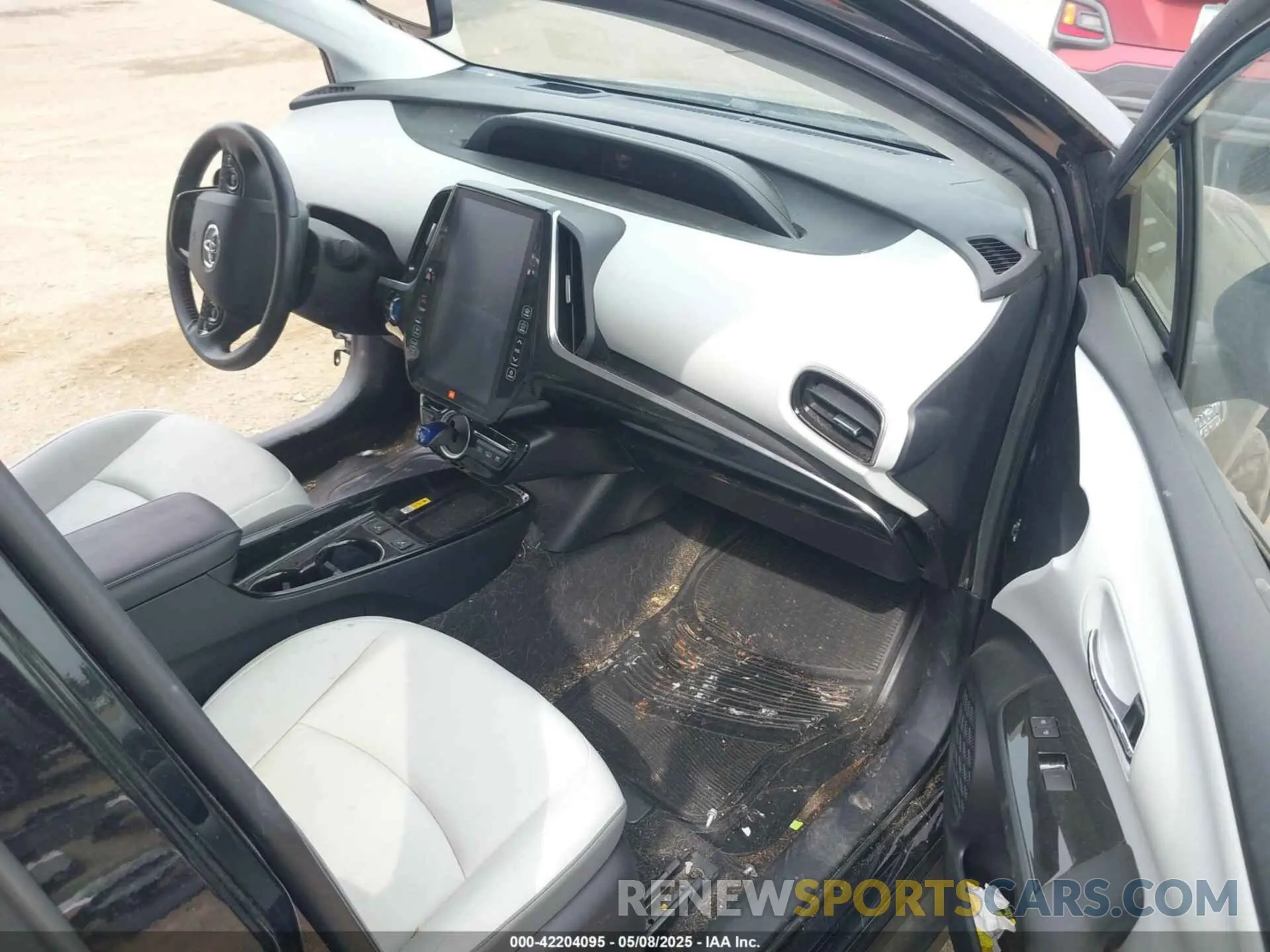 5 Photograph of a damaged car JTDKAMFP0M3179016 TOYOTA PRIUS PRIME 2021