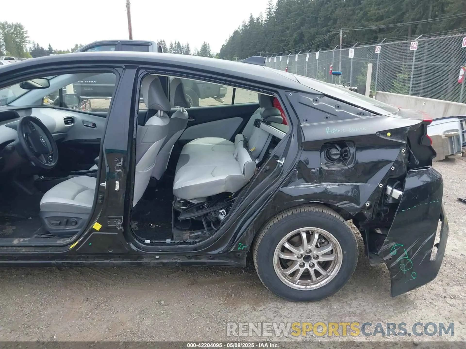 6 Photograph of a damaged car JTDKAMFP0M3179016 TOYOTA PRIUS PRIME 2021