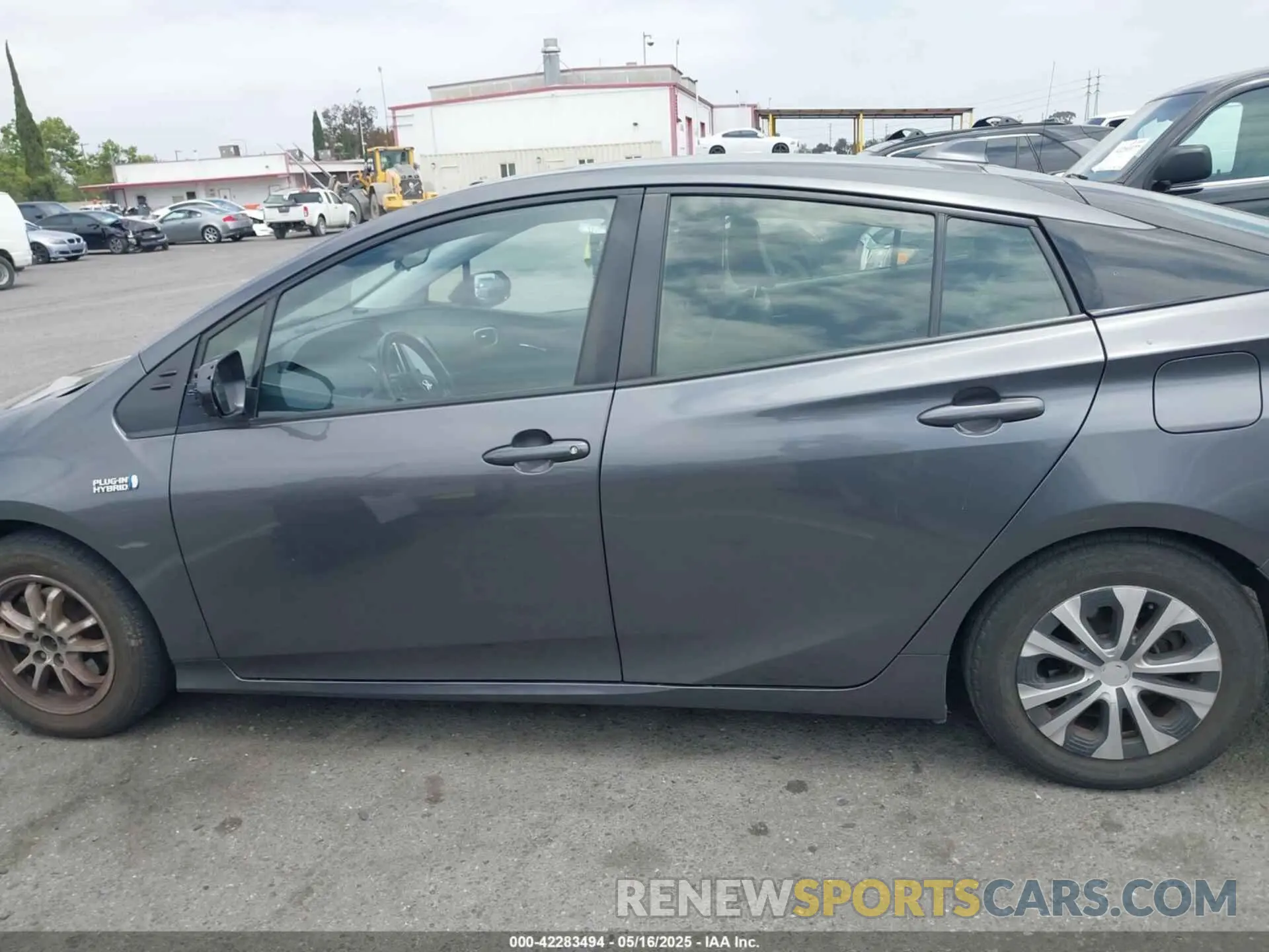 14 Photograph of a damaged car JTDKAMFP0M3193305 TOYOTA PRIUS PRIME 2021