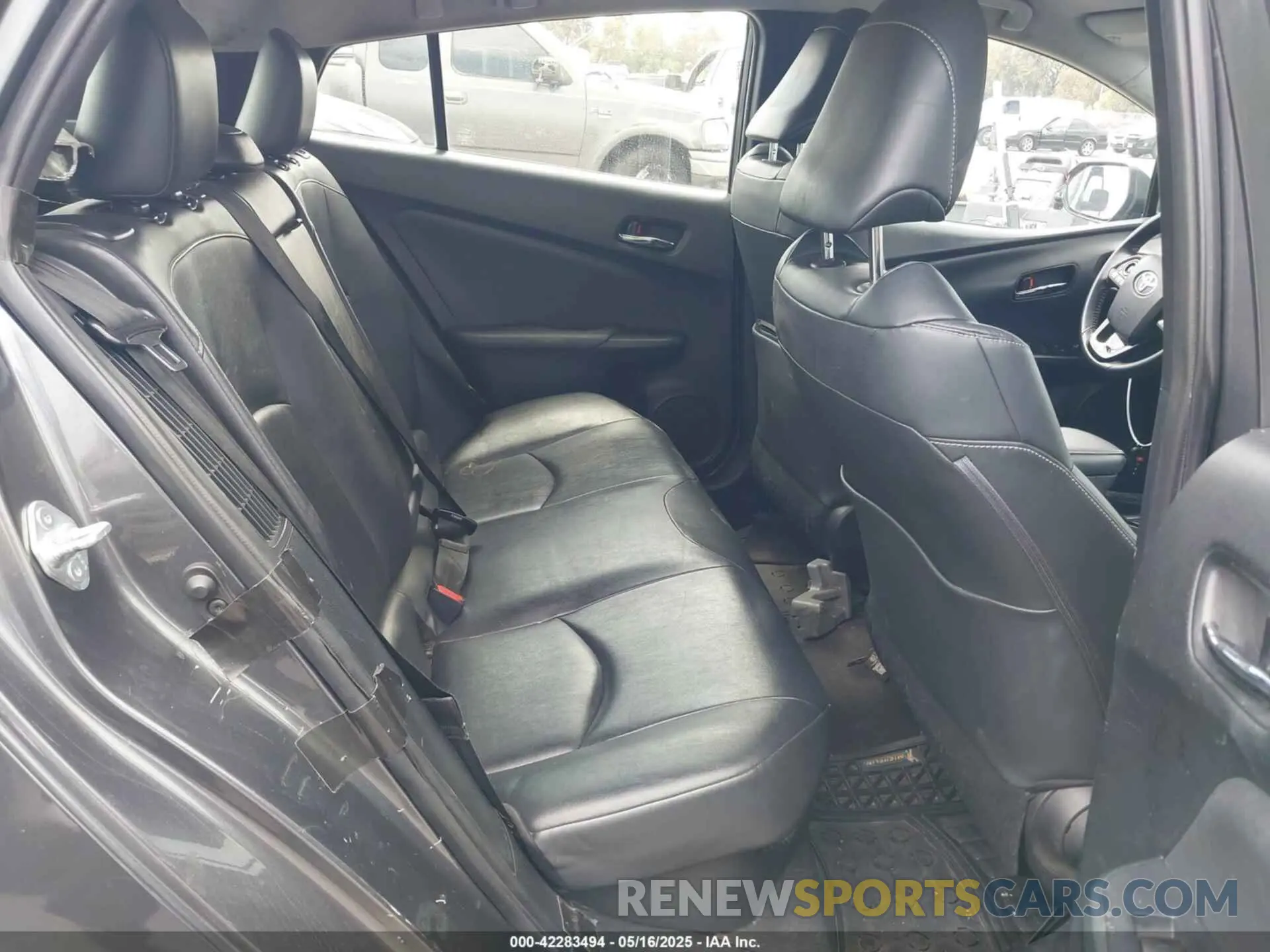 8 Photograph of a damaged car JTDKAMFP0M3193305 TOYOTA PRIUS PRIME 2021