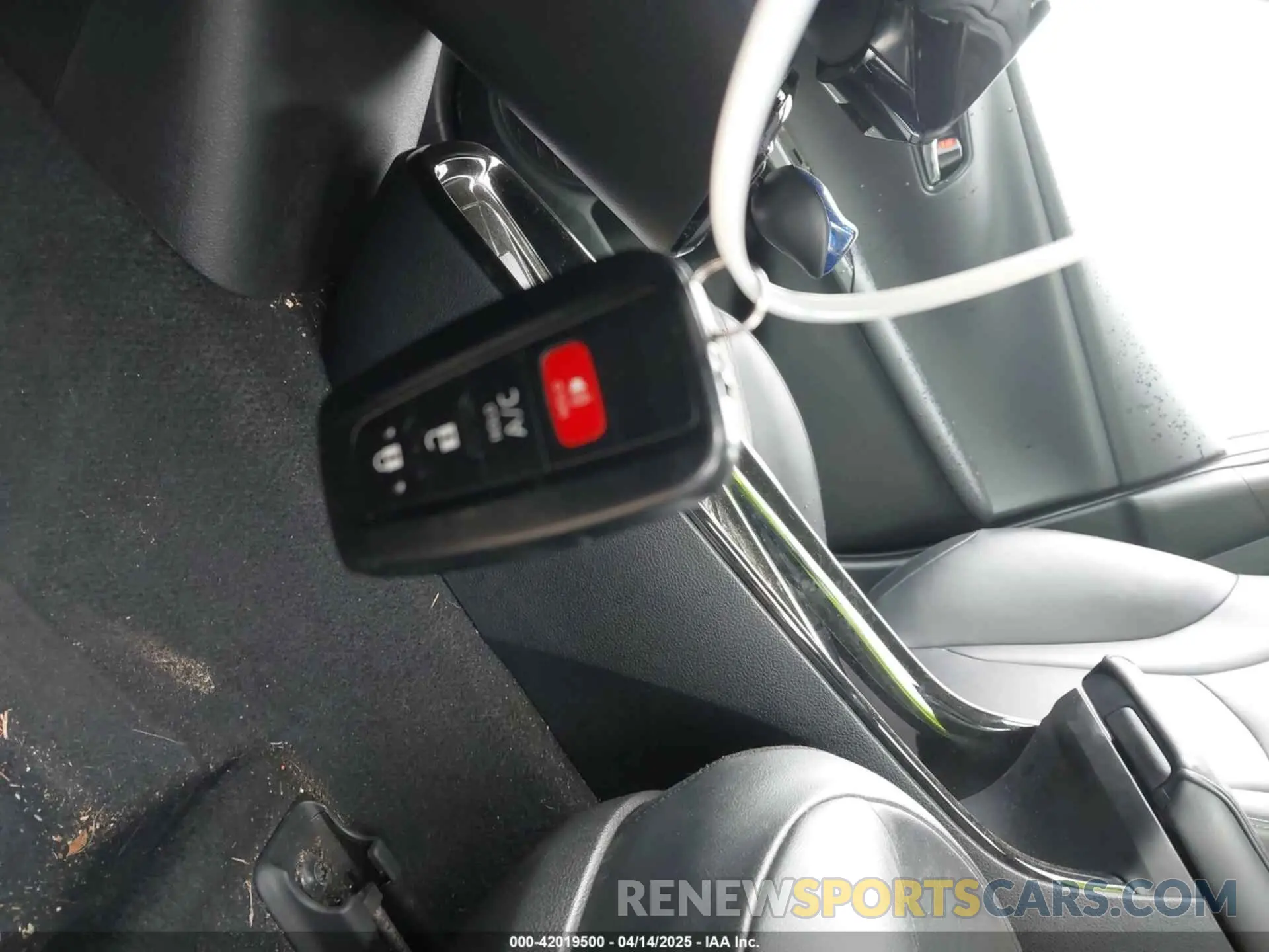 11 Photograph of a damaged car JTDKAMFP0M3194485 TOYOTA PRIUS PRIME 2021