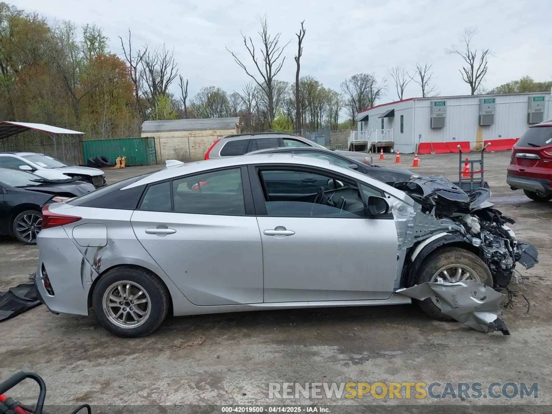 13 Photograph of a damaged car JTDKAMFP0M3194485 TOYOTA PRIUS PRIME 2021