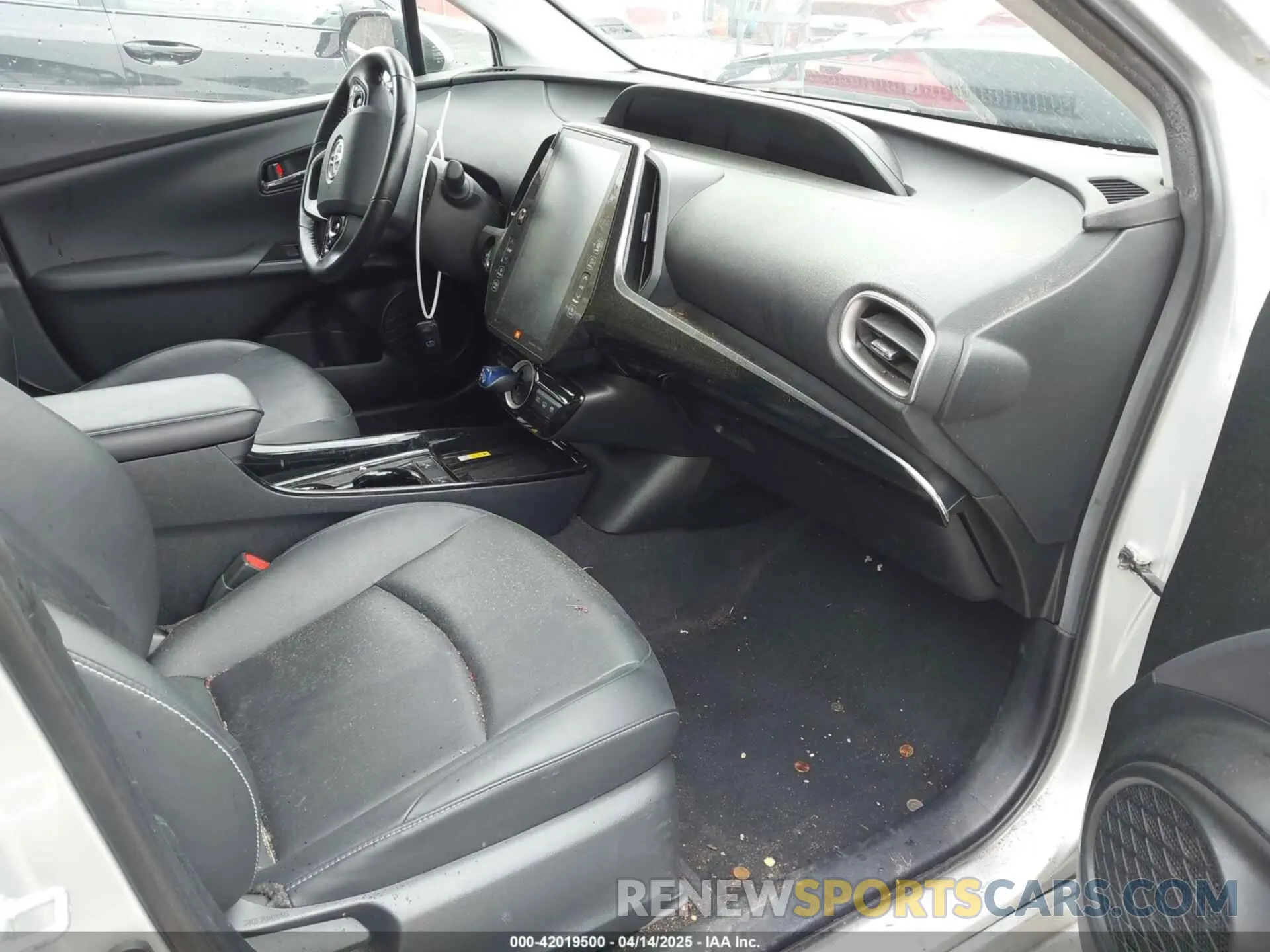 5 Photograph of a damaged car JTDKAMFP0M3194485 TOYOTA PRIUS PRIME 2021