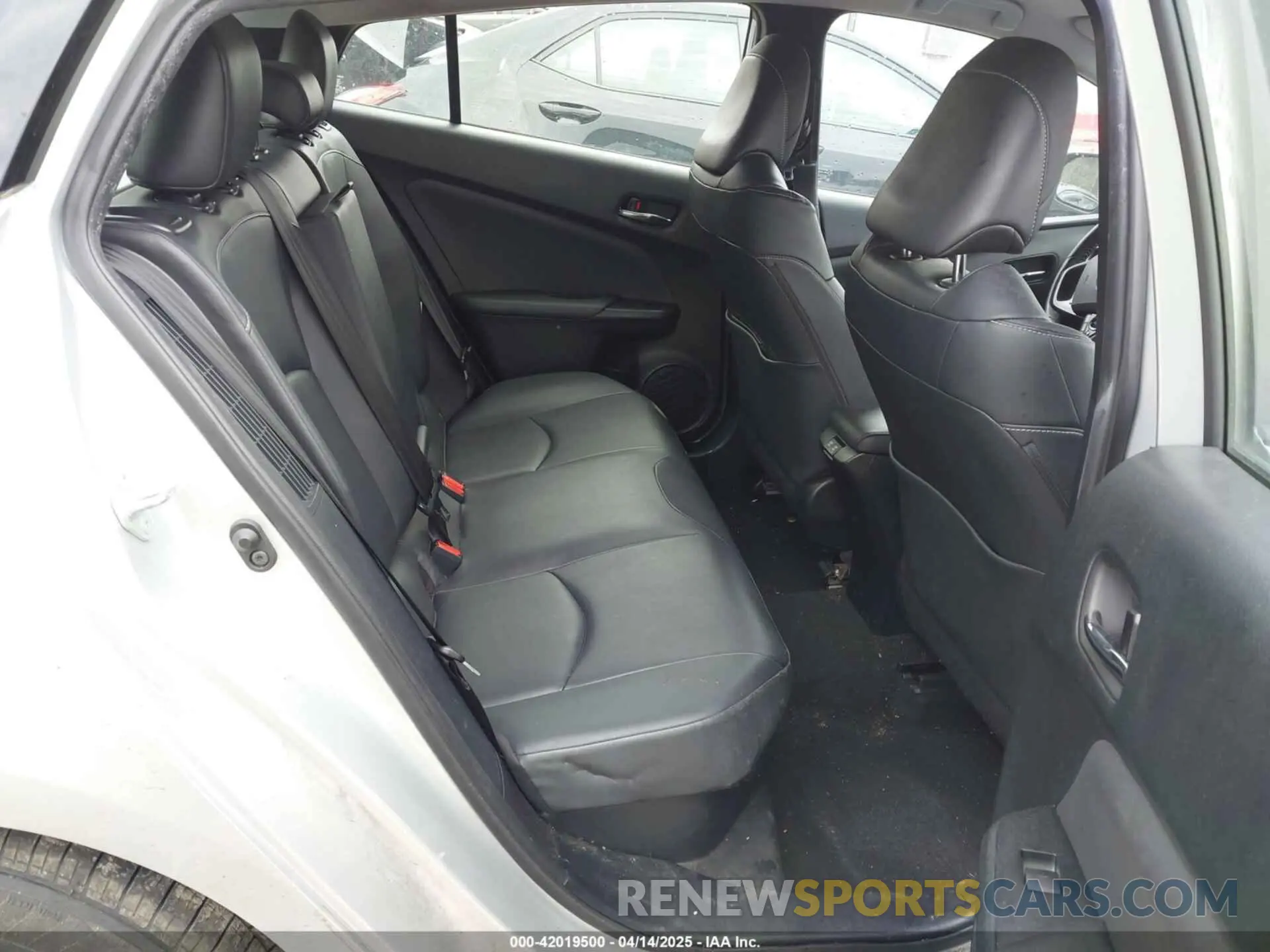 8 Photograph of a damaged car JTDKAMFP0M3194485 TOYOTA PRIUS PRIME 2021