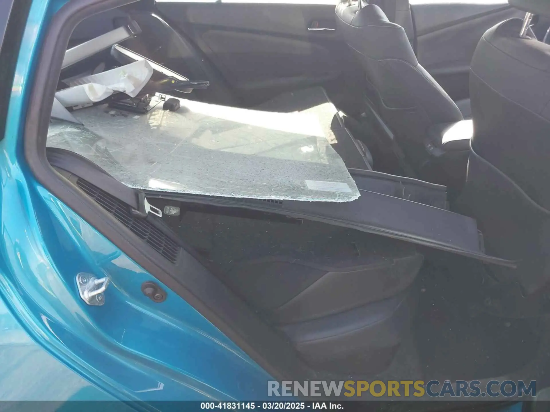 8 Photograph of a damaged car JTDKAMFP1M3166050 TOYOTA PRIUS PRIME 2021