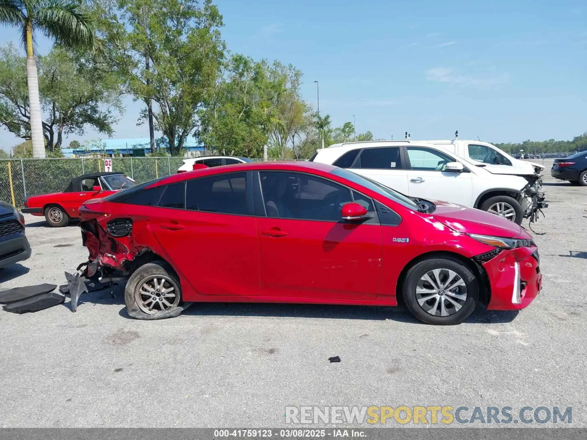13 Photograph of a damaged car JTDKAMFP1M3173015 TOYOTA PRIUS PRIME 2021
