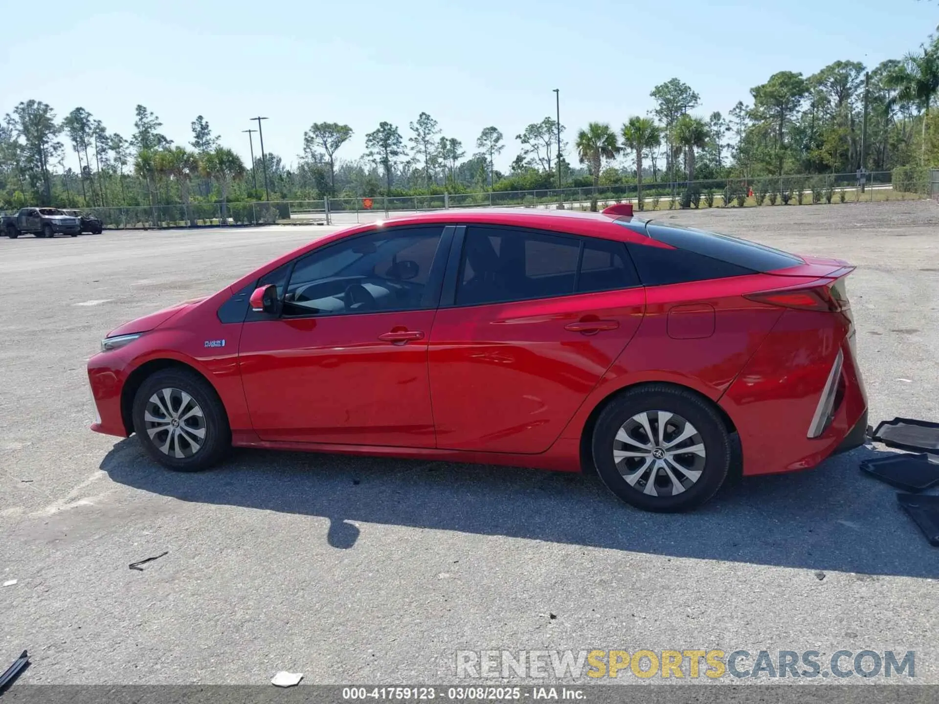 14 Photograph of a damaged car JTDKAMFP1M3173015 TOYOTA PRIUS PRIME 2021