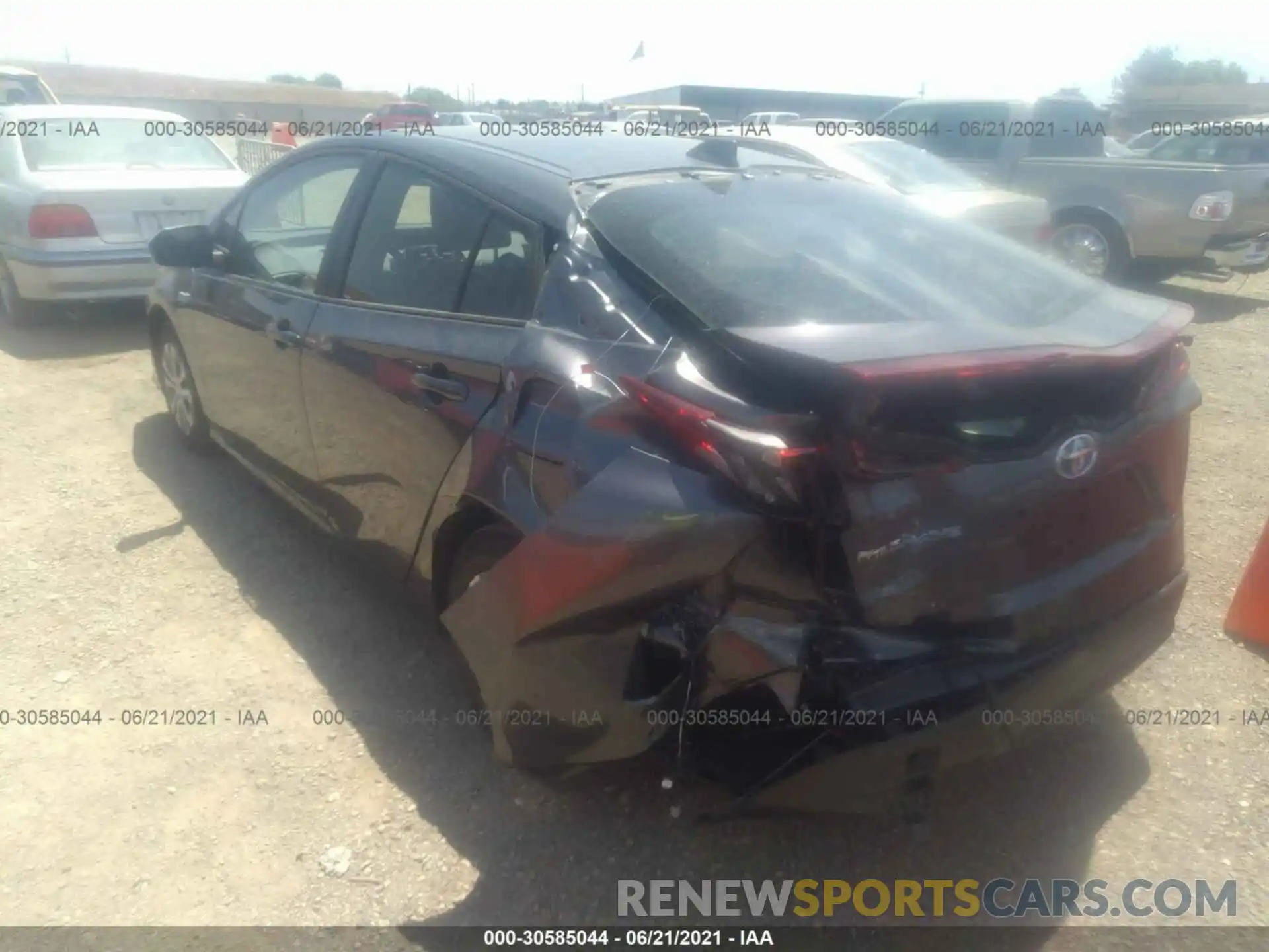 3 Photograph of a damaged car JTDKAMFP1M3175752 TOYOTA PRIUS PRIME 2021