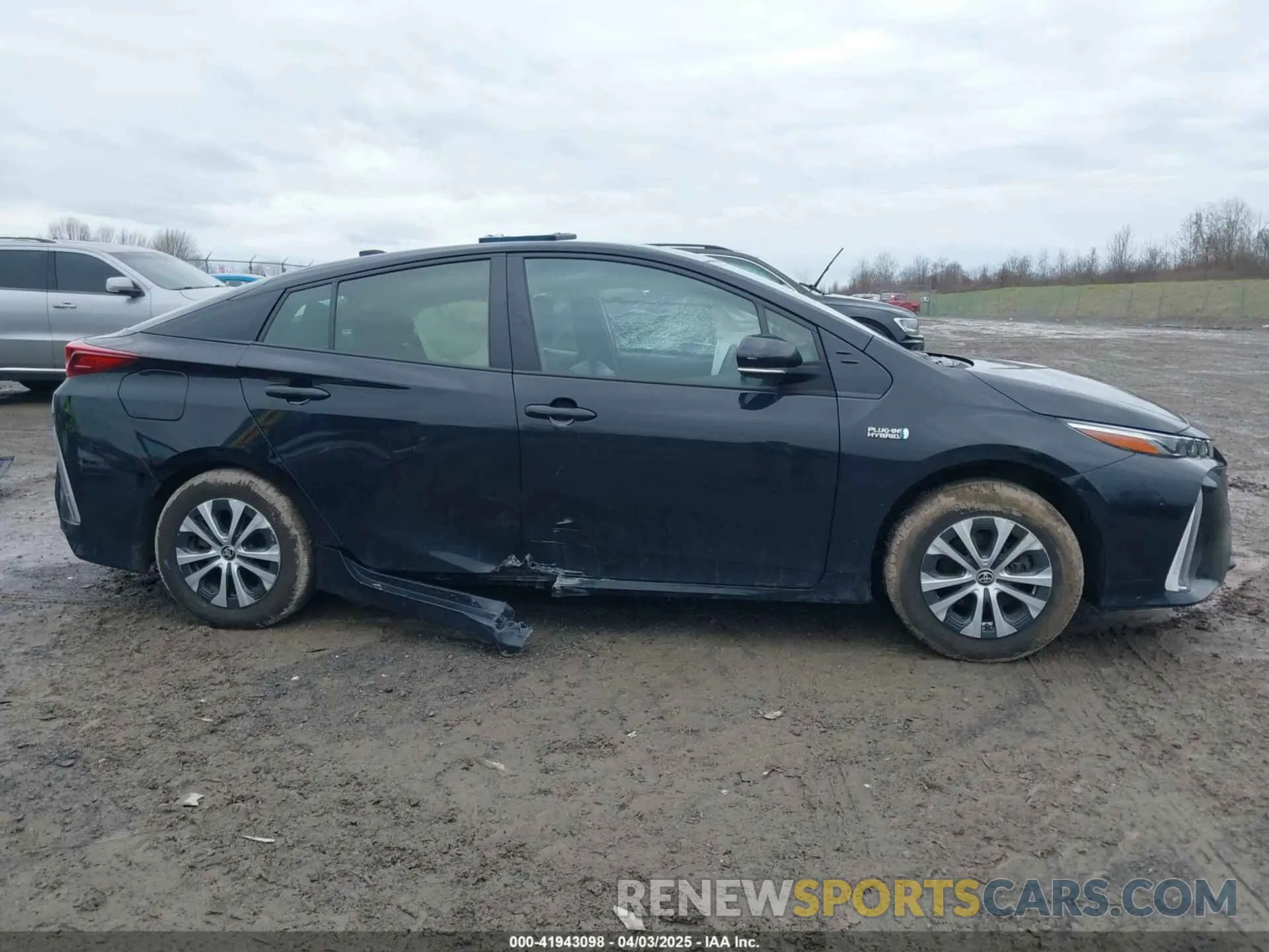 14 Photograph of a damaged car JTDKAMFP2M3165859 TOYOTA PRIUS PRIME 2021