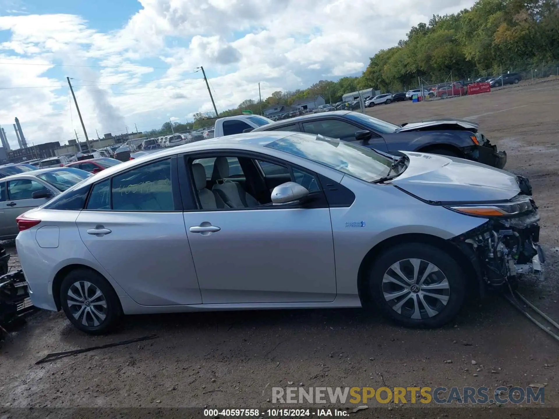 14 Photograph of a damaged car JTDKAMFP2M3169037 TOYOTA PRIUS PRIME 2021