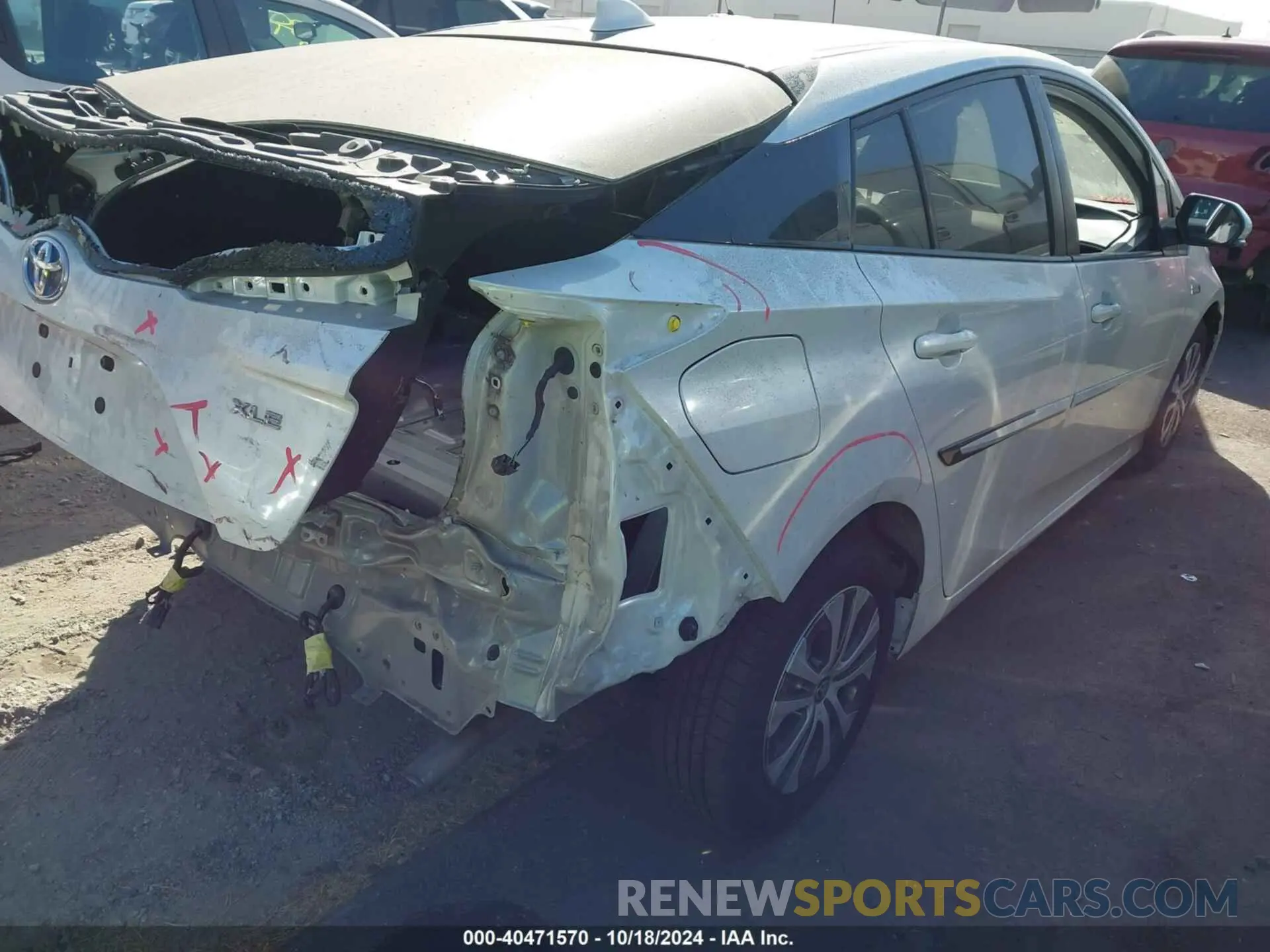 4 Photograph of a damaged car JTDKAMFP2M3169894 TOYOTA PRIUS PRIME 2021