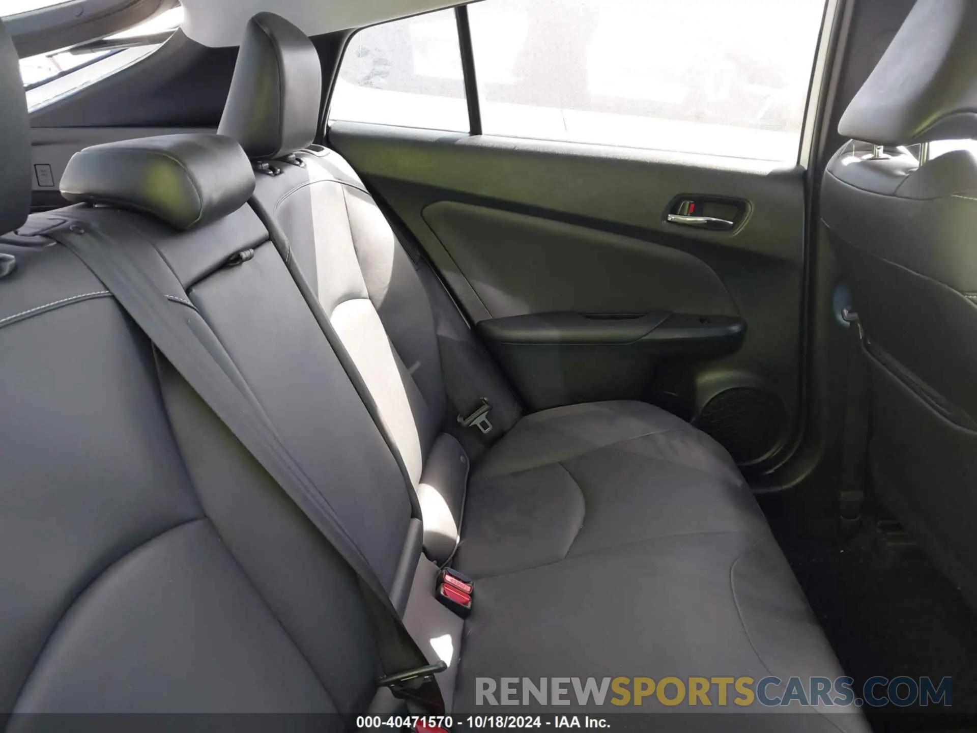 8 Photograph of a damaged car JTDKAMFP2M3169894 TOYOTA PRIUS PRIME 2021