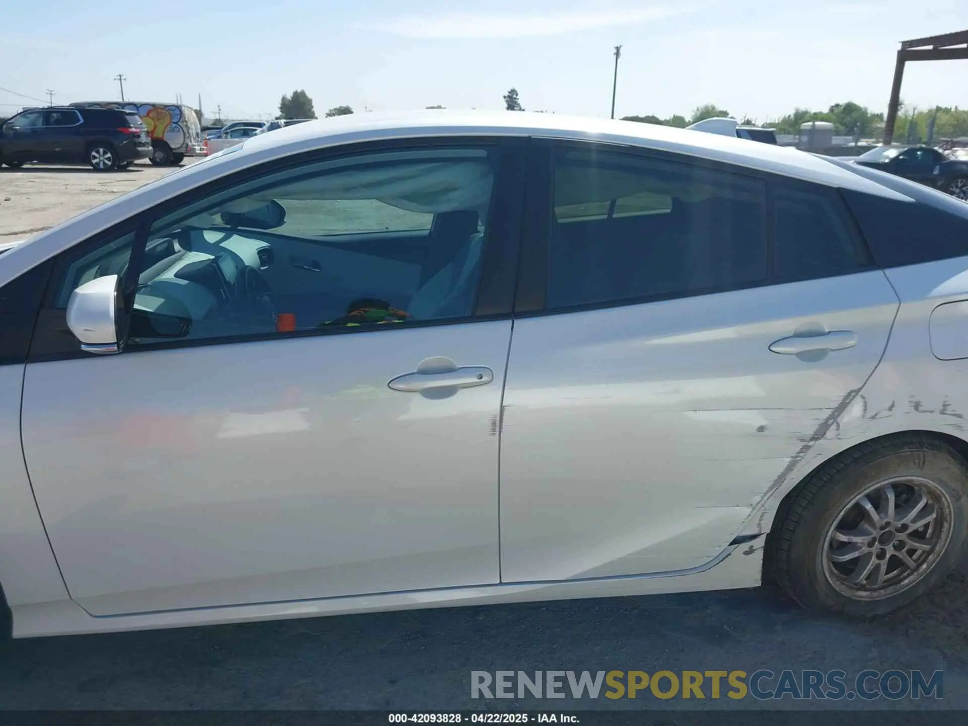 14 Photograph of a damaged car JTDKAMFP2M3177459 TOYOTA PRIUS PRIME 2021