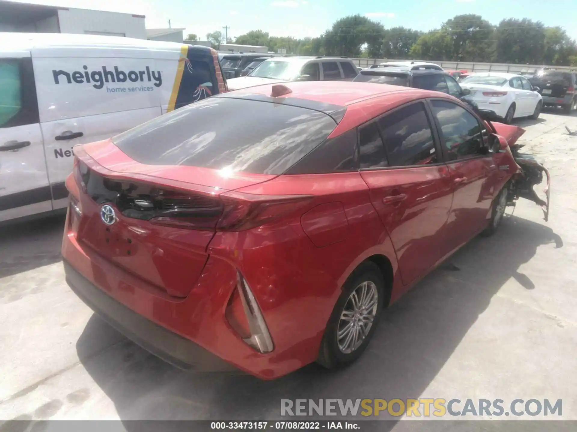 4 Photograph of a damaged car JTDKAMFP2M3190194 TOYOTA PRIUS PRIME 2021