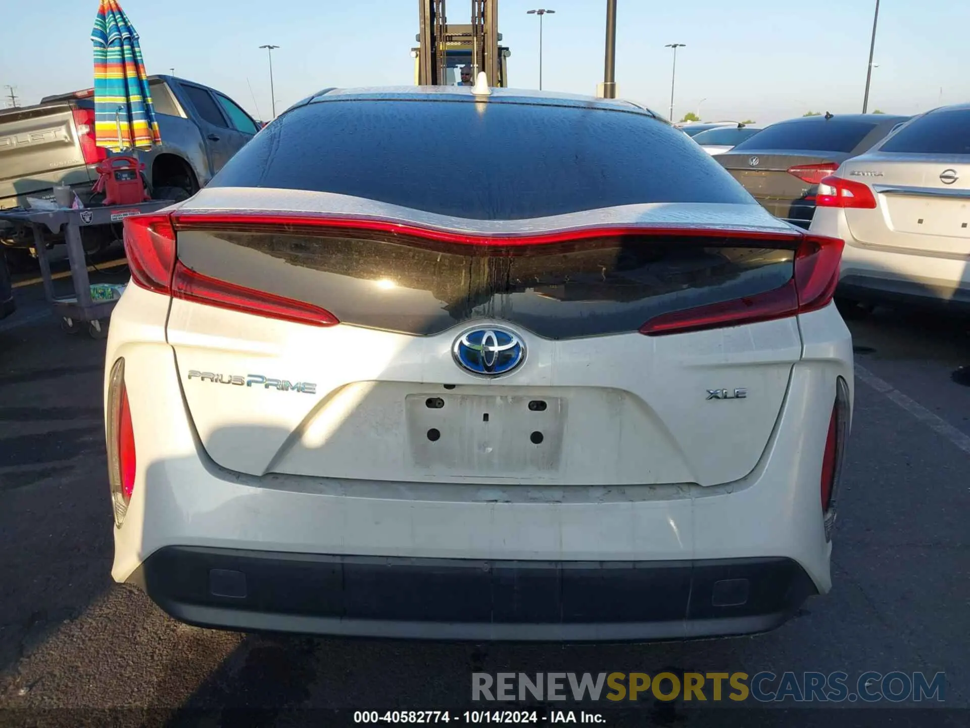 16 Photograph of a damaged car JTDKAMFP3M3195565 TOYOTA PRIUS PRIME 2021