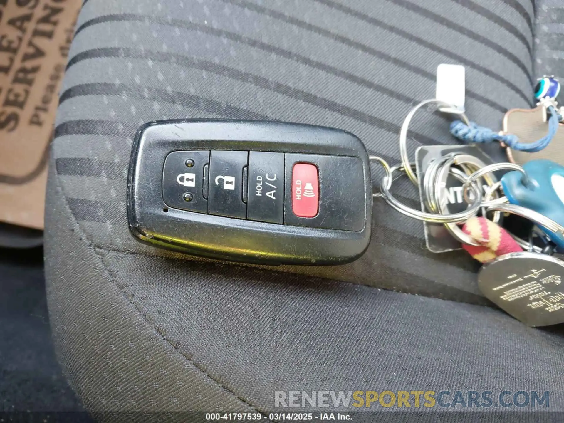 11 Photograph of a damaged car JTDKAMFP4M3165667 TOYOTA PRIUS PRIME 2021