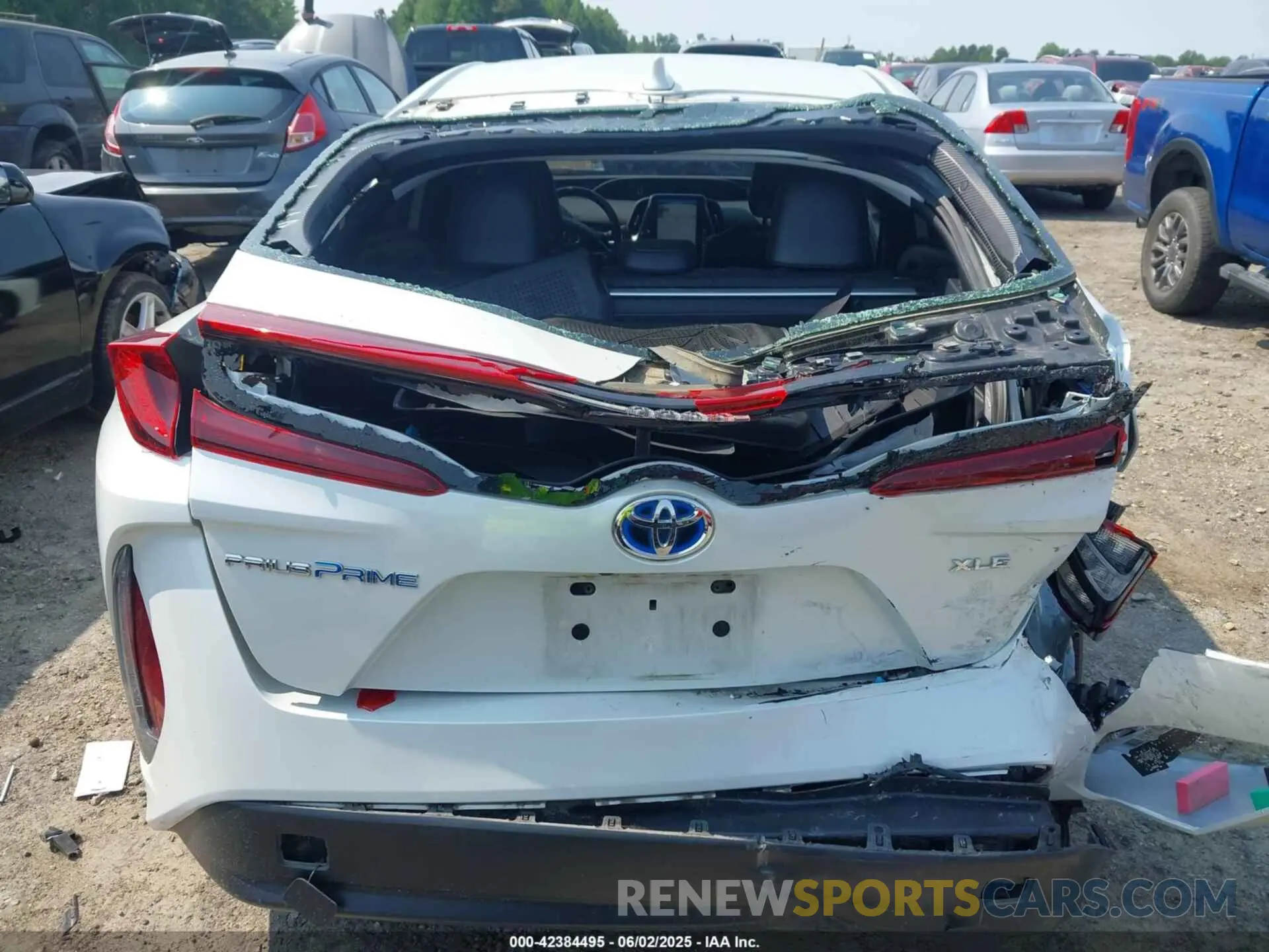 16 Photograph of a damaged car JTDKAMFP4M3169430 TOYOTA PRIUS PRIME 2021