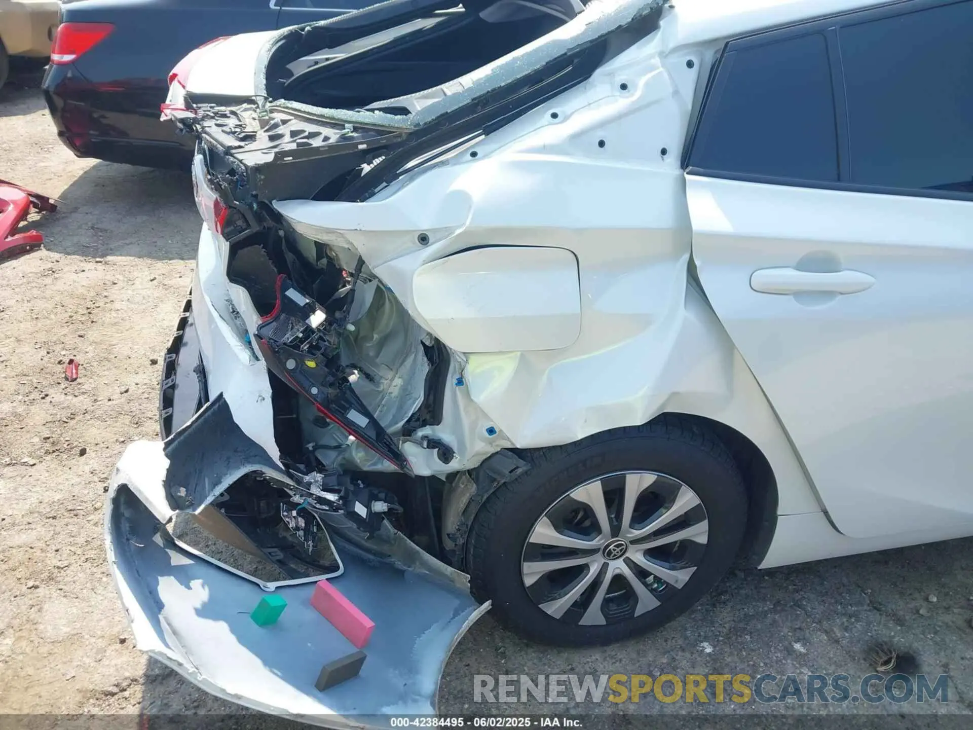 6 Photograph of a damaged car JTDKAMFP4M3169430 TOYOTA PRIUS PRIME 2021