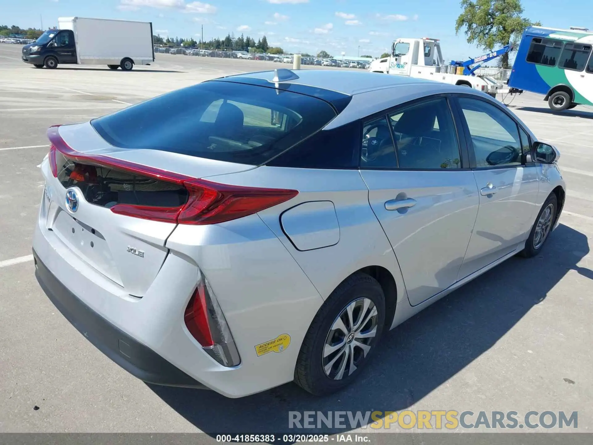4 Photograph of a damaged car JTDKAMFP4M3175051 TOYOTA PRIUS PRIME 2021