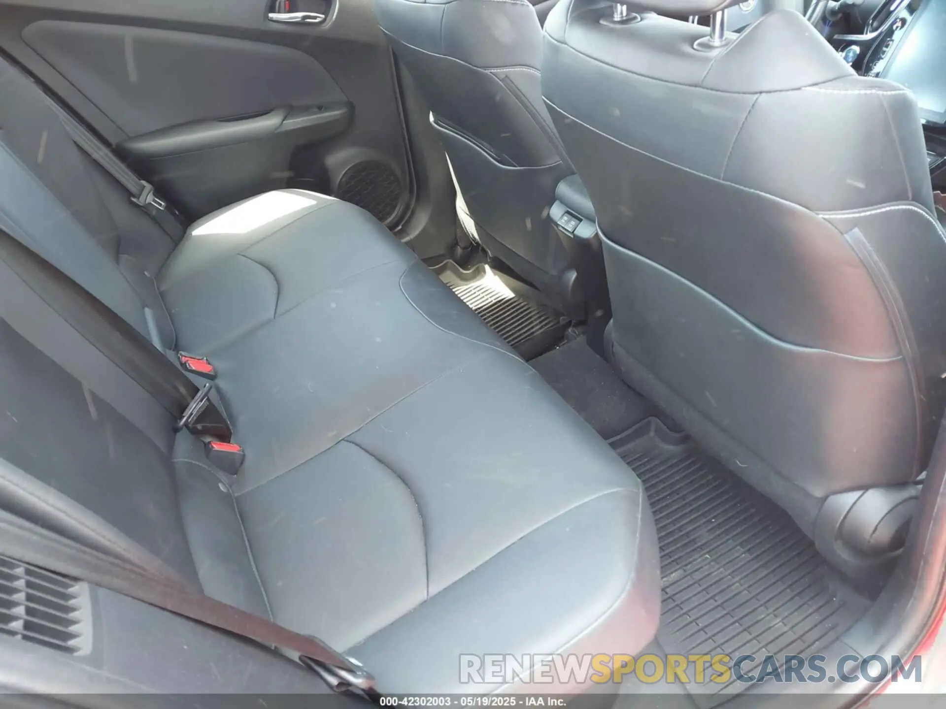 8 Photograph of a damaged car JTDKAMFP6M3192515 TOYOTA PRIUS PRIME 2021