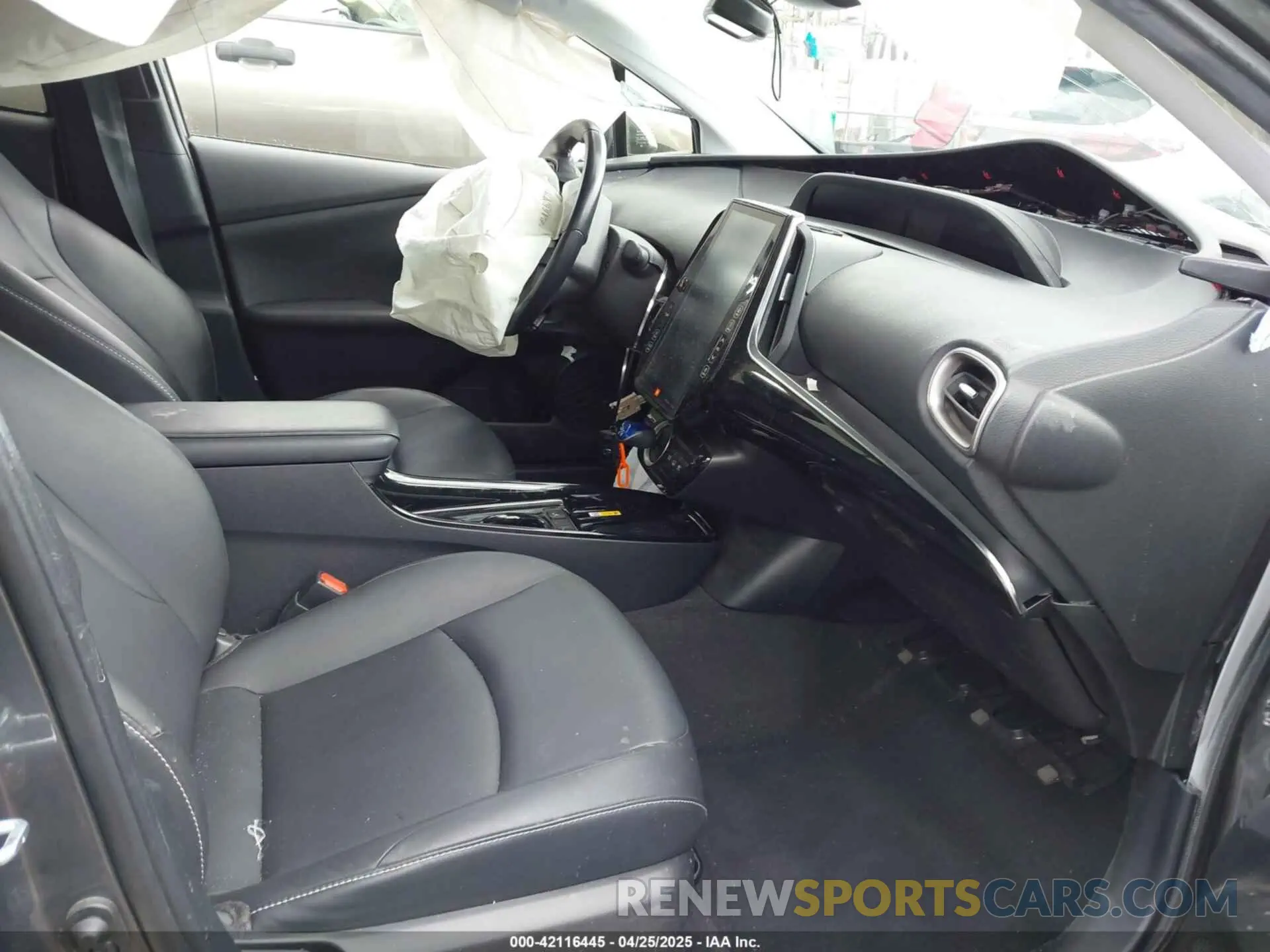 5 Photograph of a damaged car JTDKAMFP7M3177134 TOYOTA PRIUS PRIME 2021