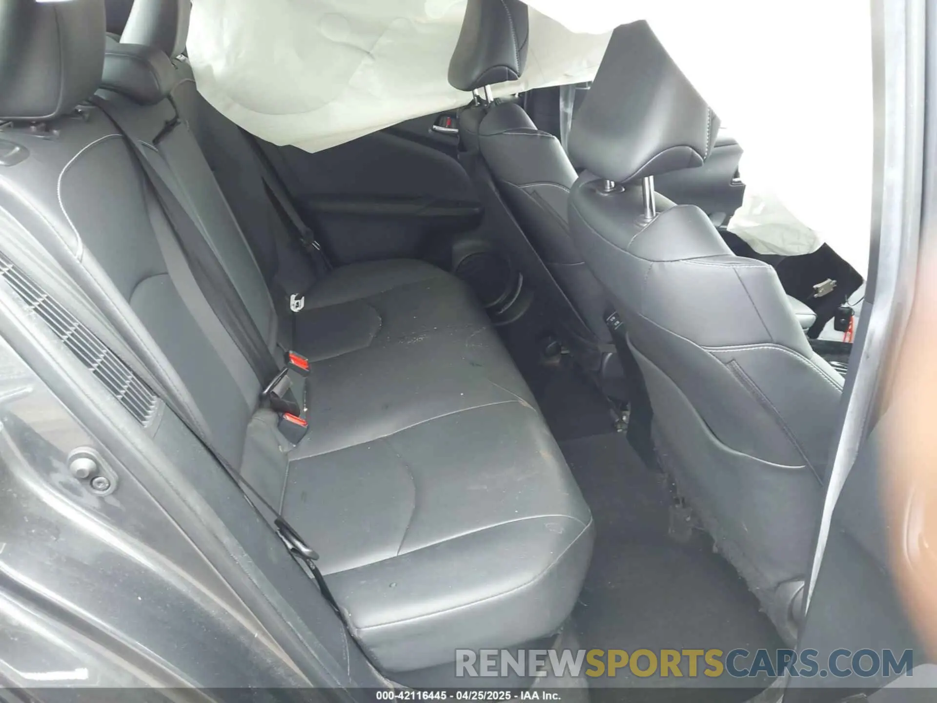 8 Photograph of a damaged car JTDKAMFP7M3177134 TOYOTA PRIUS PRIME 2021