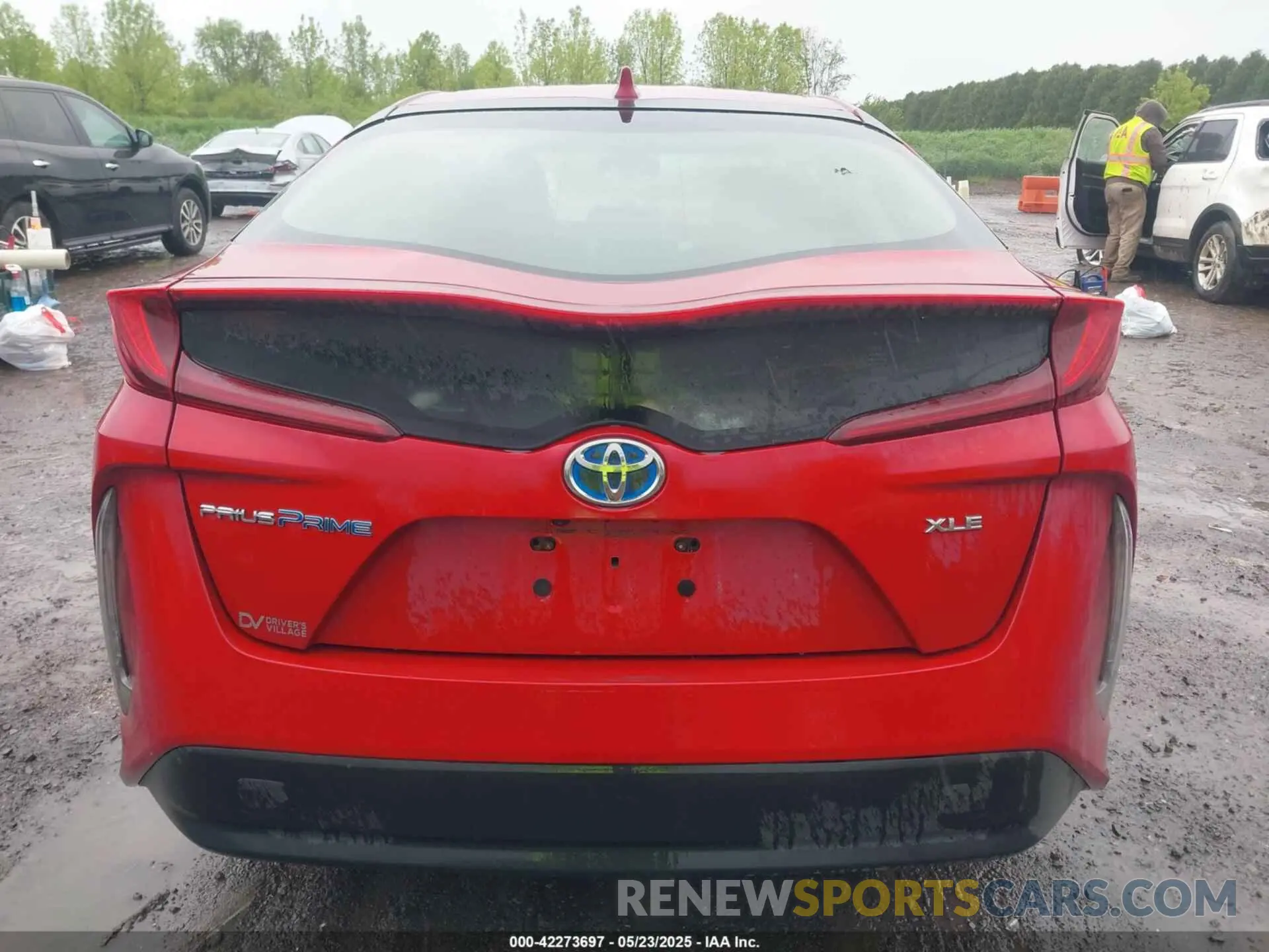 16 Photograph of a damaged car JTDKAMFP7M3178008 TOYOTA PRIUS PRIME 2021