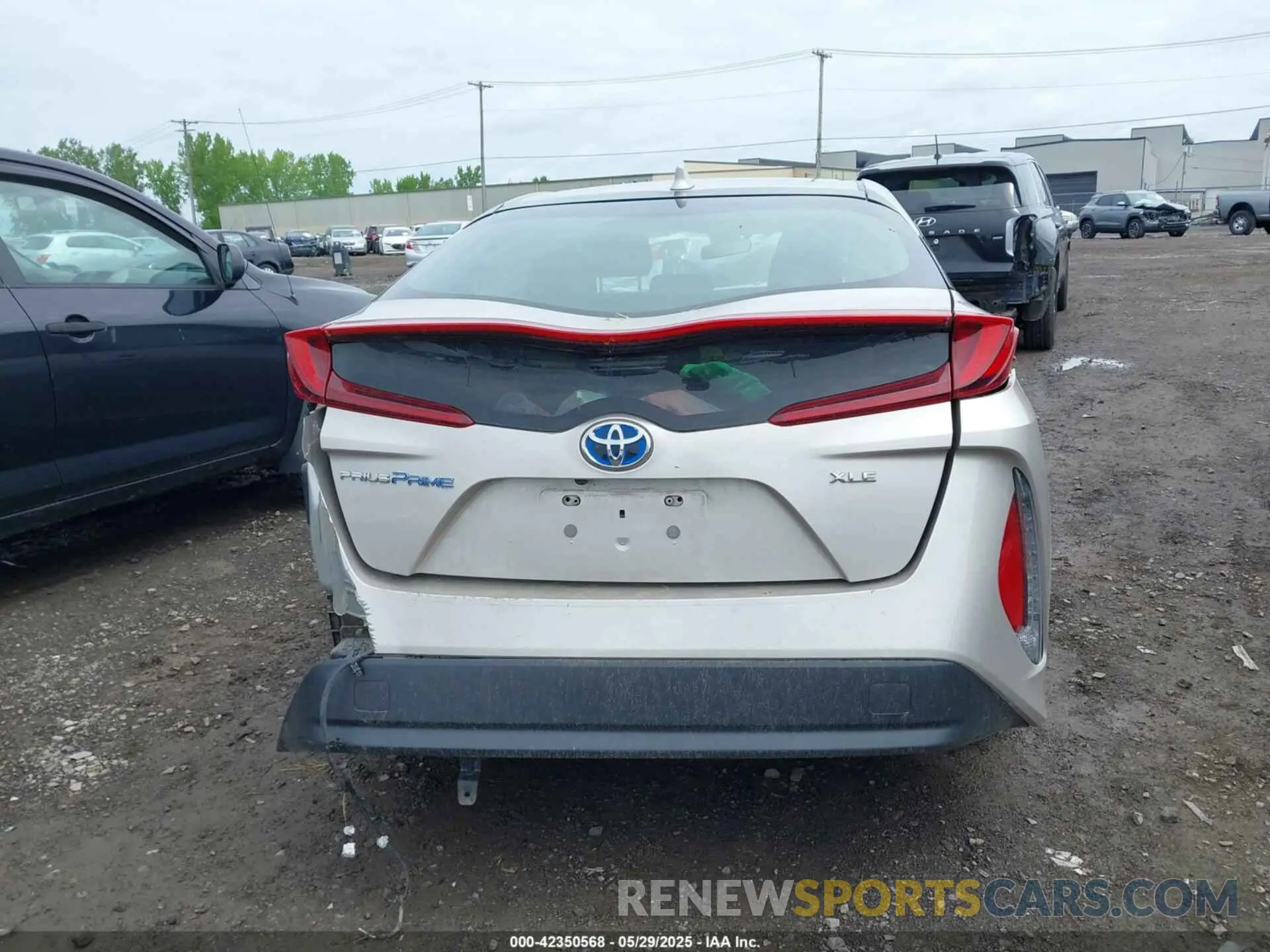 15 Photograph of a damaged car JTDKAMFP7M3183564 TOYOTA PRIUS PRIME 2021