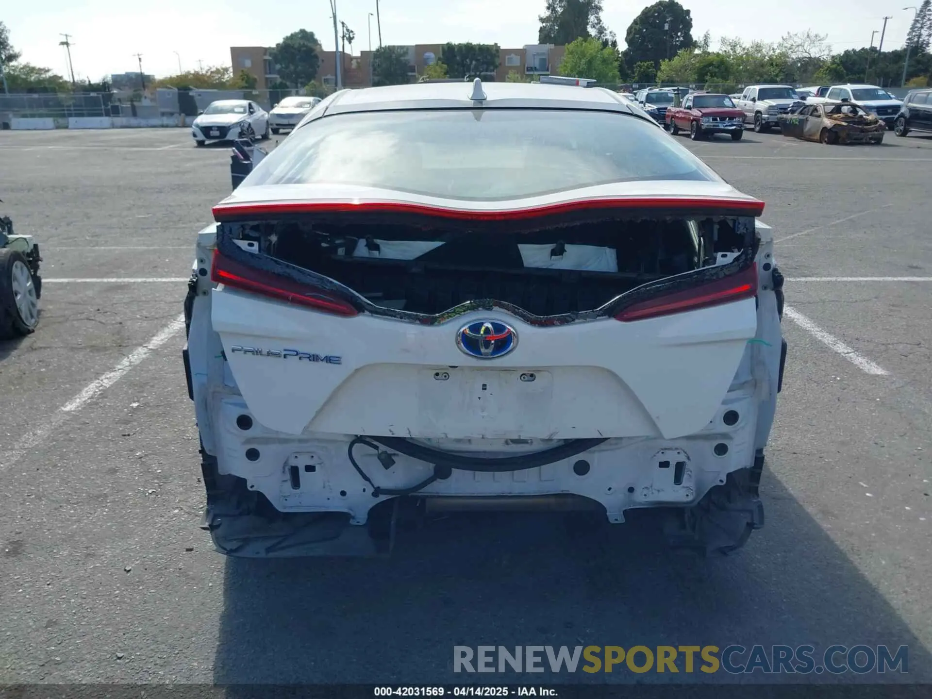 17 Photograph of a damaged car JTDKAMFP7M3197111 TOYOTA PRIUS PRIME 2021