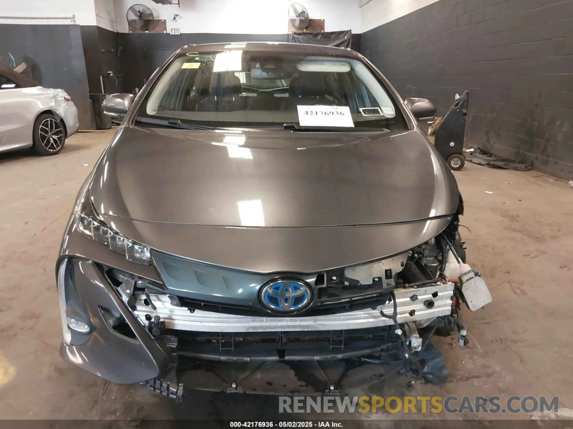 12 Photograph of a damaged car JTDKAMFP8M3175487 TOYOTA PRIUS PRIME 2021