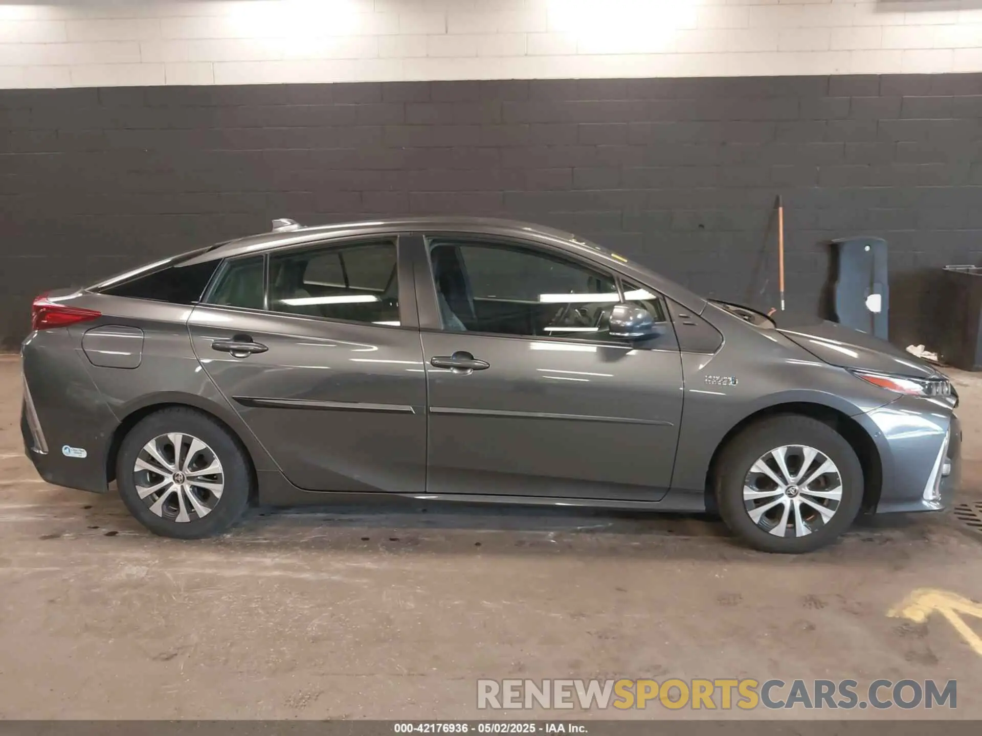 13 Photograph of a damaged car JTDKAMFP8M3175487 TOYOTA PRIUS PRIME 2021