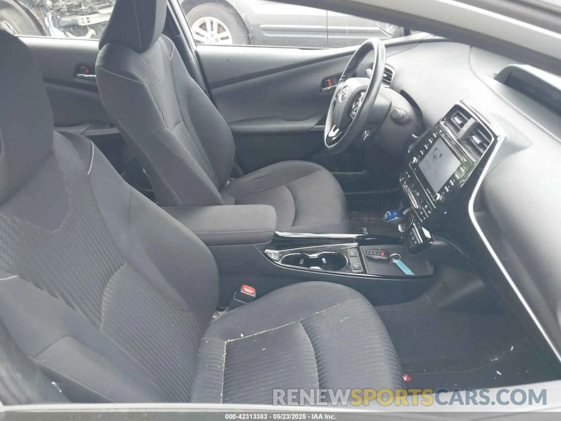 5 Photograph of a damaged car JTDKAMFP9M3179242 TOYOTA PRIUS PRIME 2021