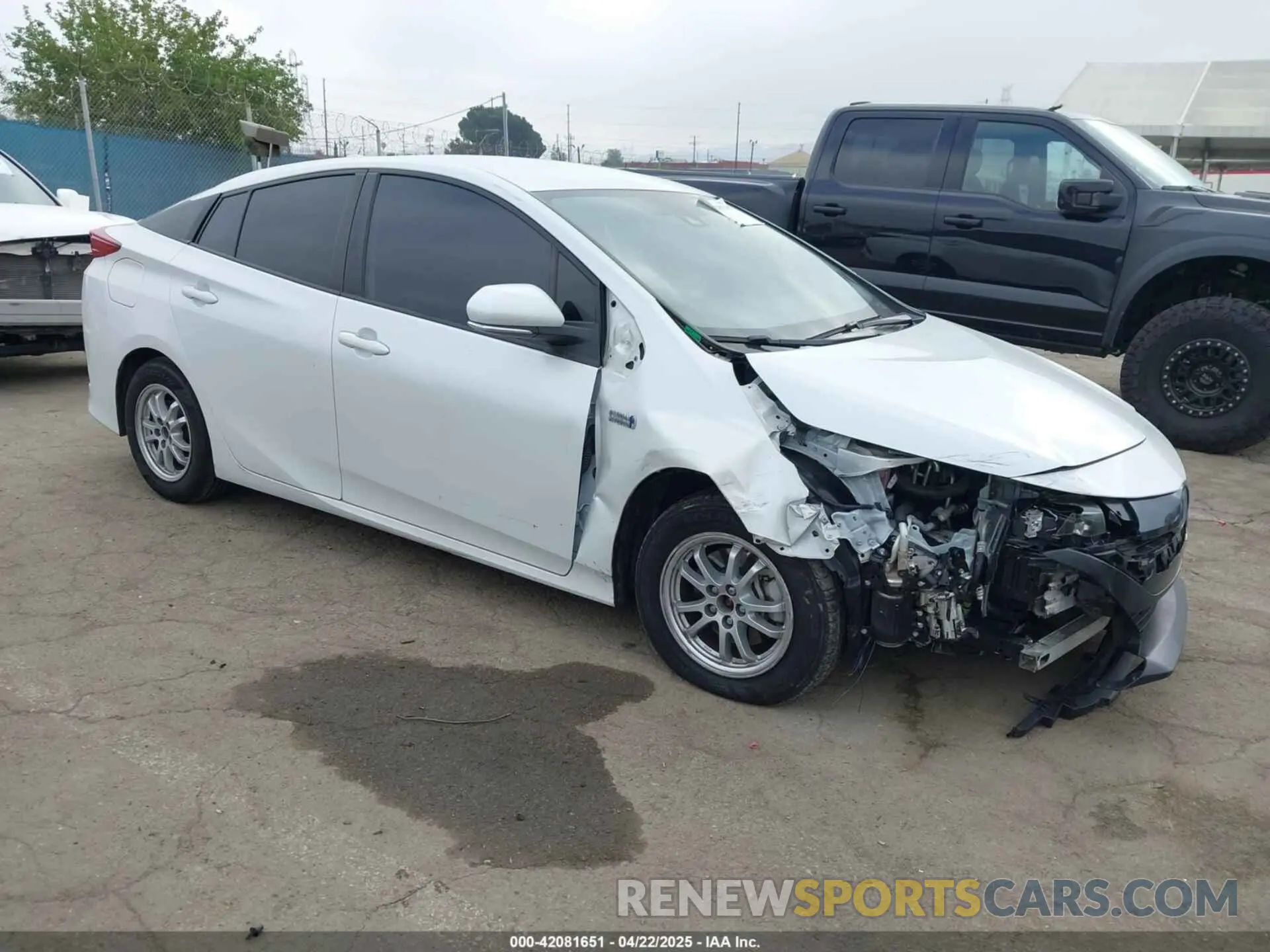 1 Photograph of a damaged car JTDKAMFP9M3194047 TOYOTA PRIUS PRIME 2021